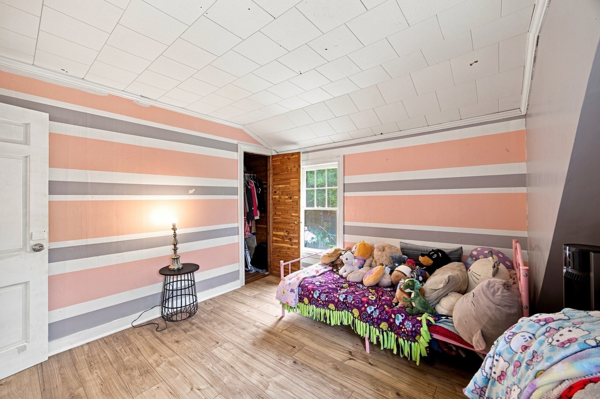 main property photo 25
