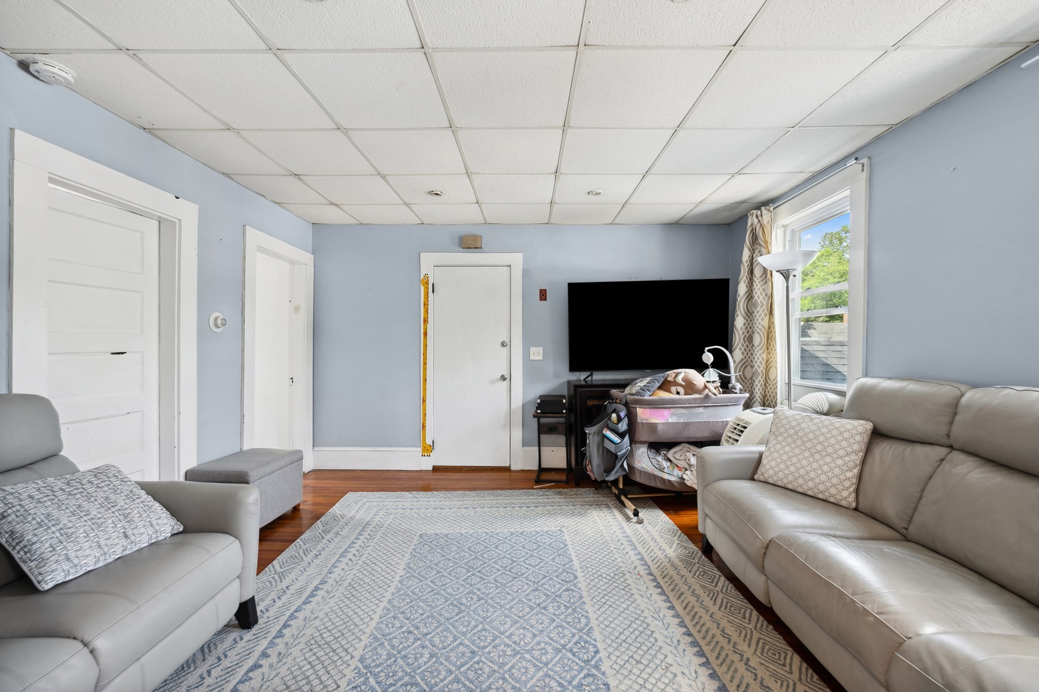 main property photo 11