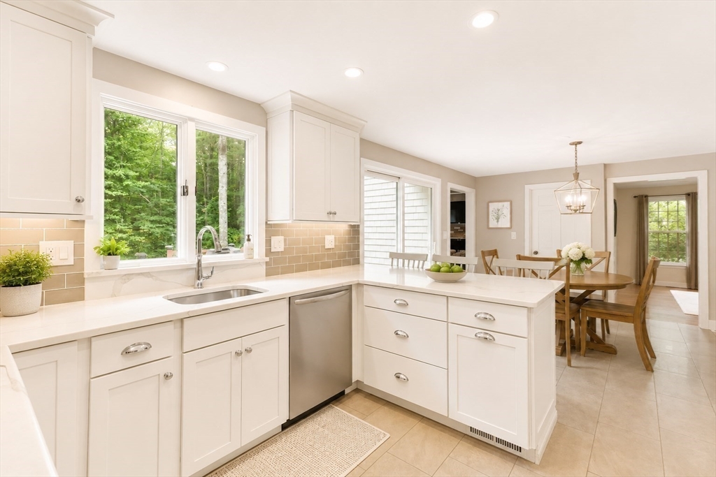 property viewer photo 6