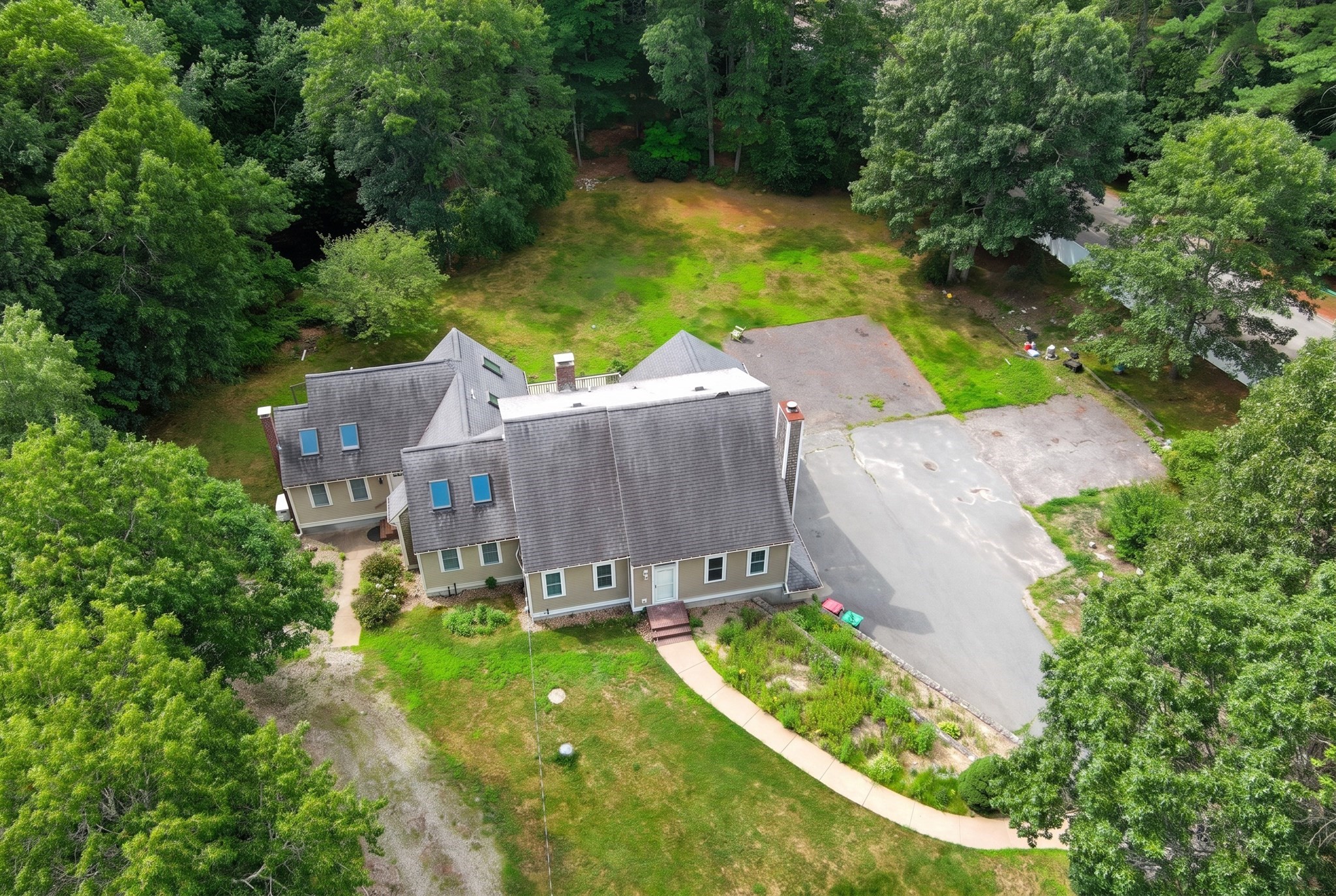 main property photo 36