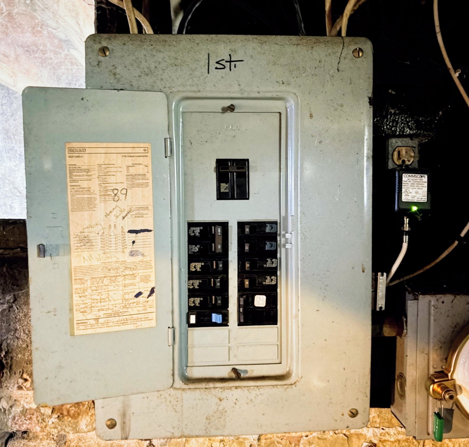 main property photo 30