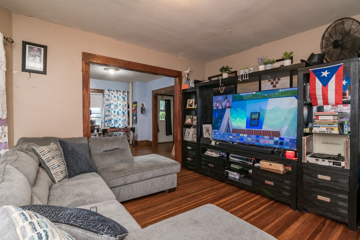 main property photo 5