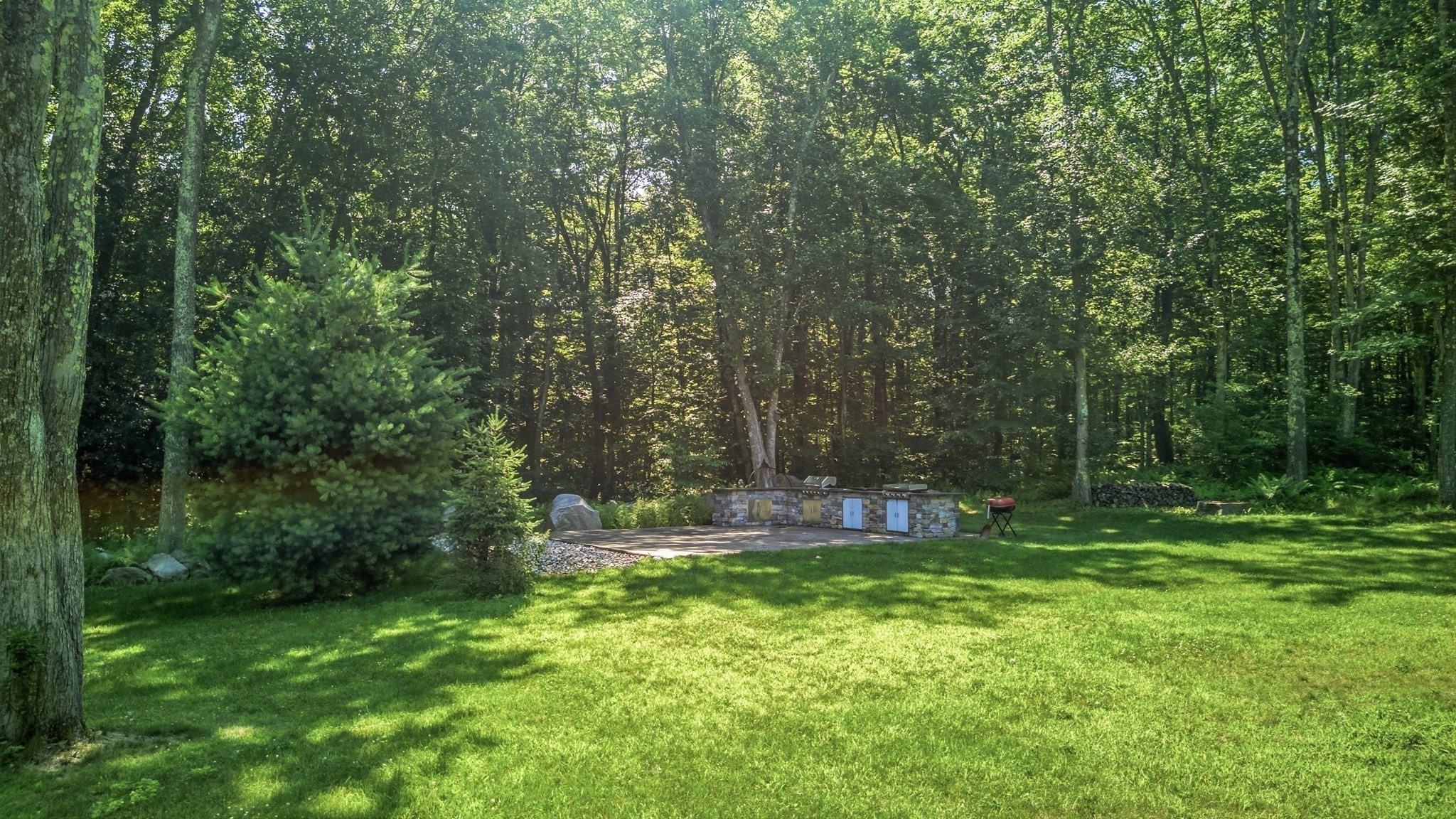 main property photo 9