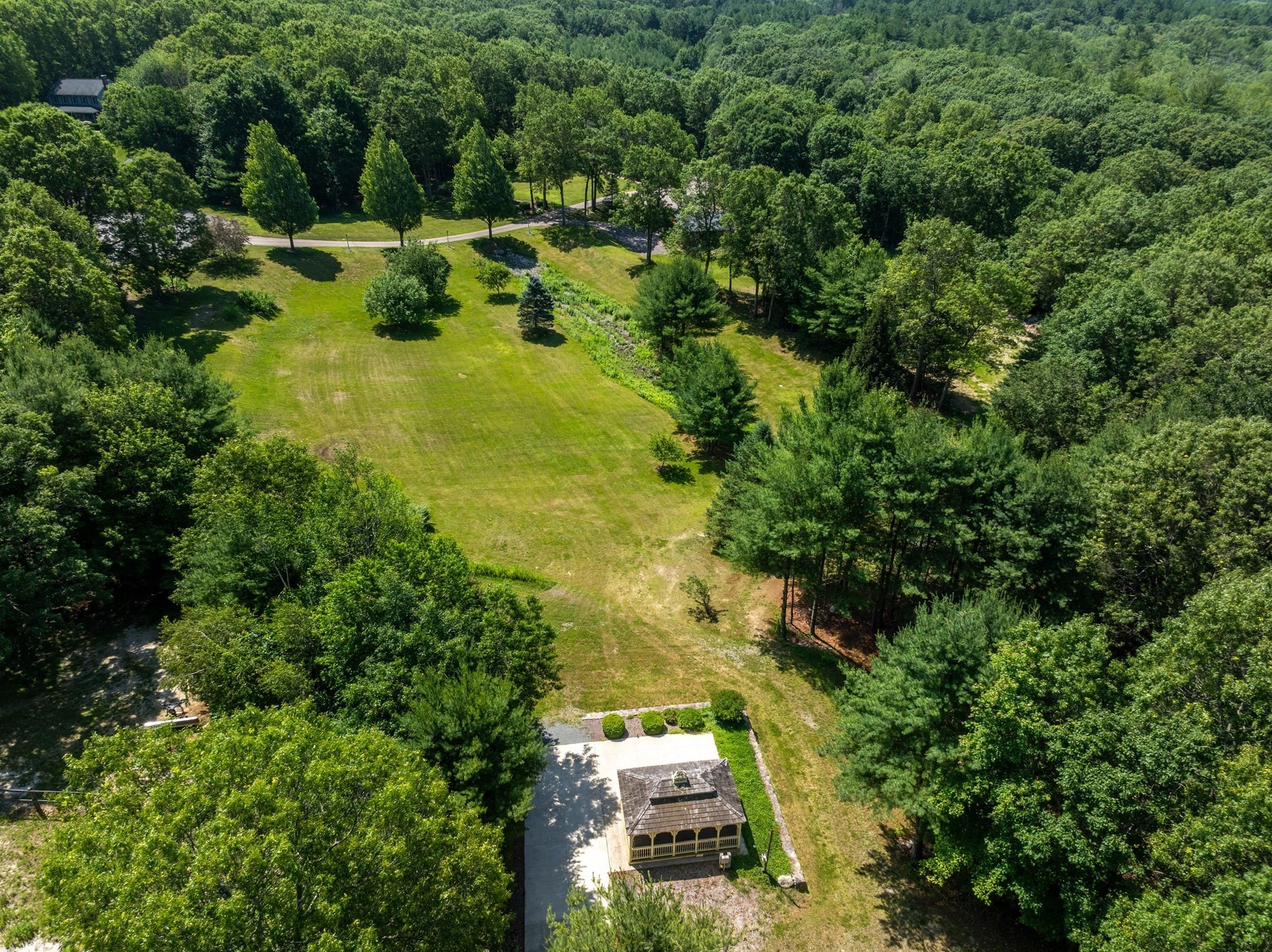 main property photo 14
