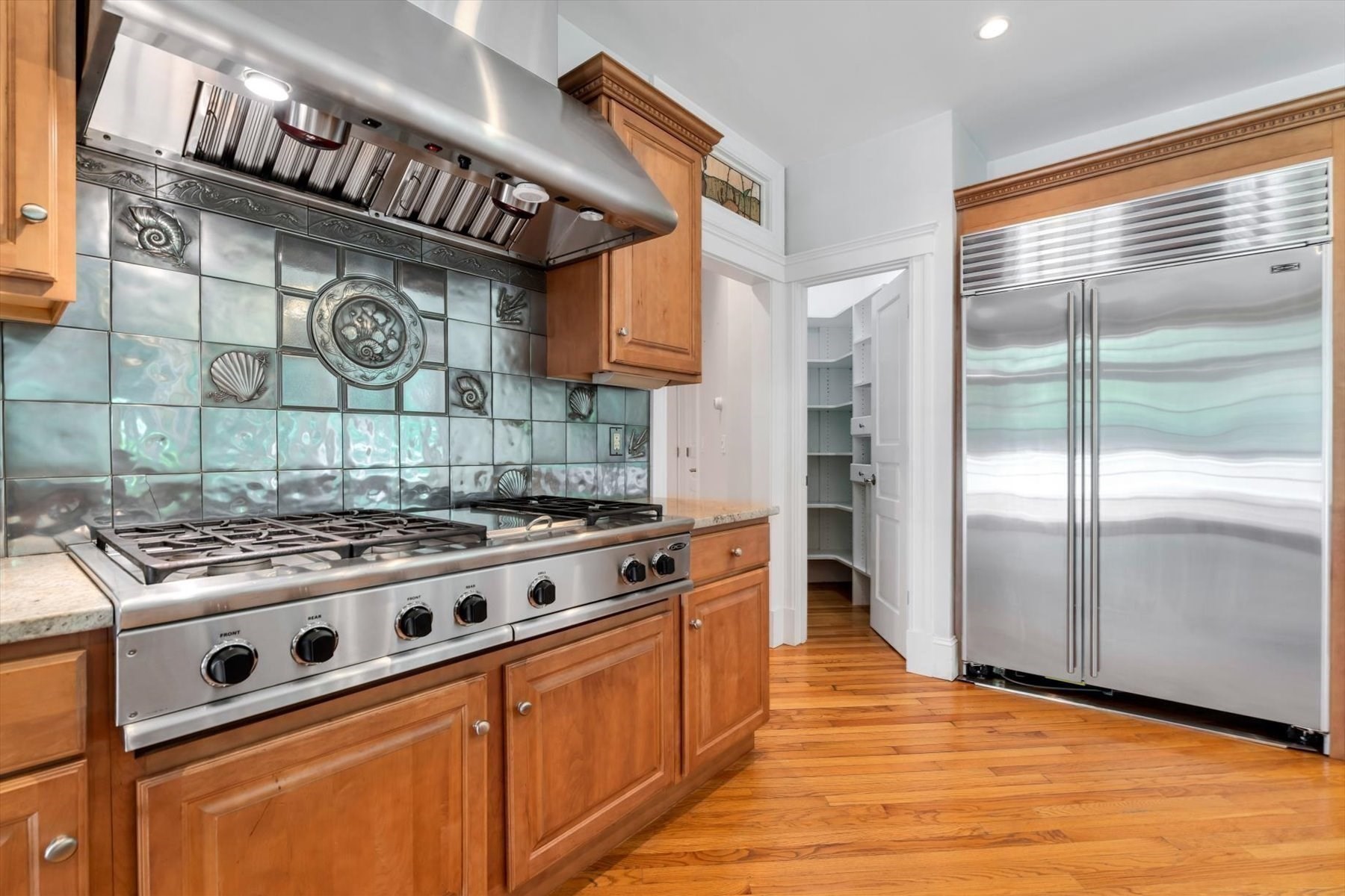 main property photo 19