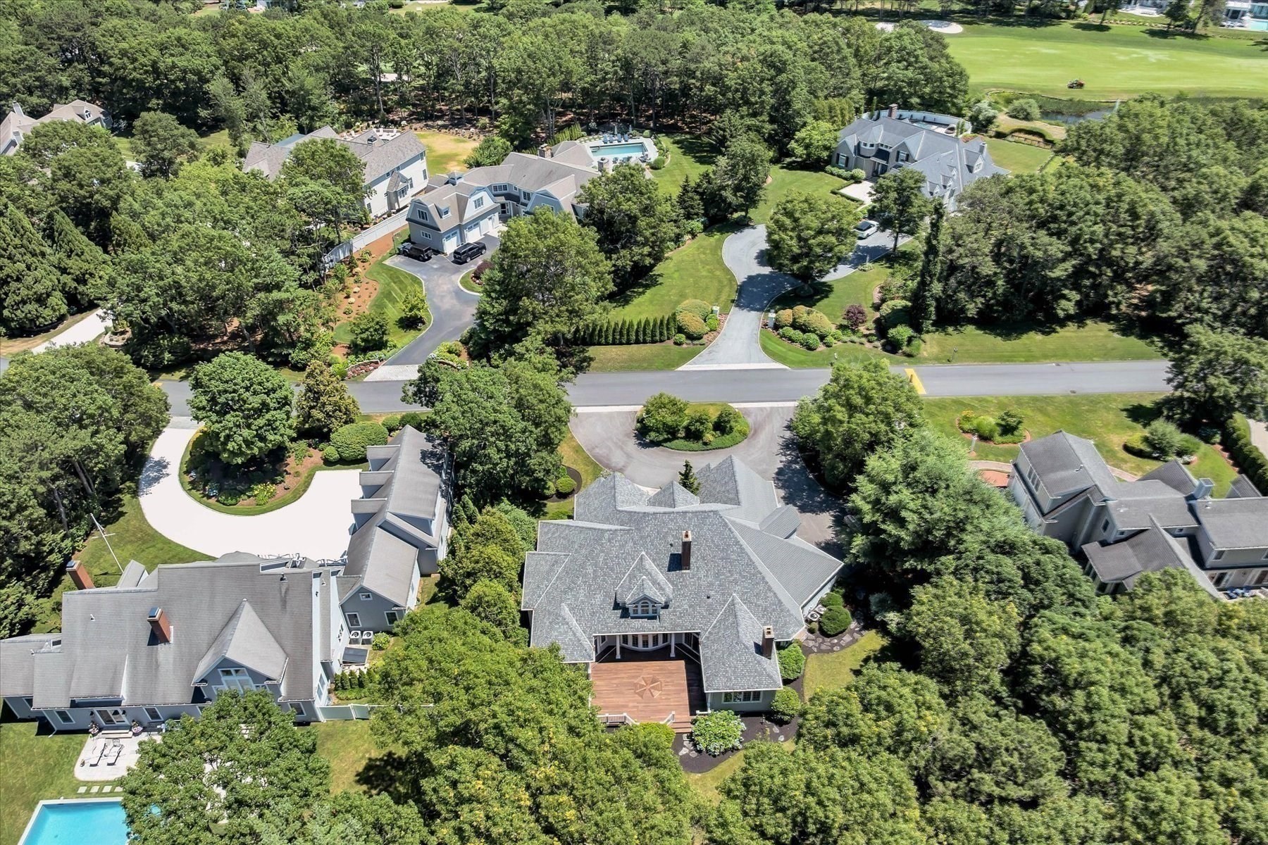 main property photo 40