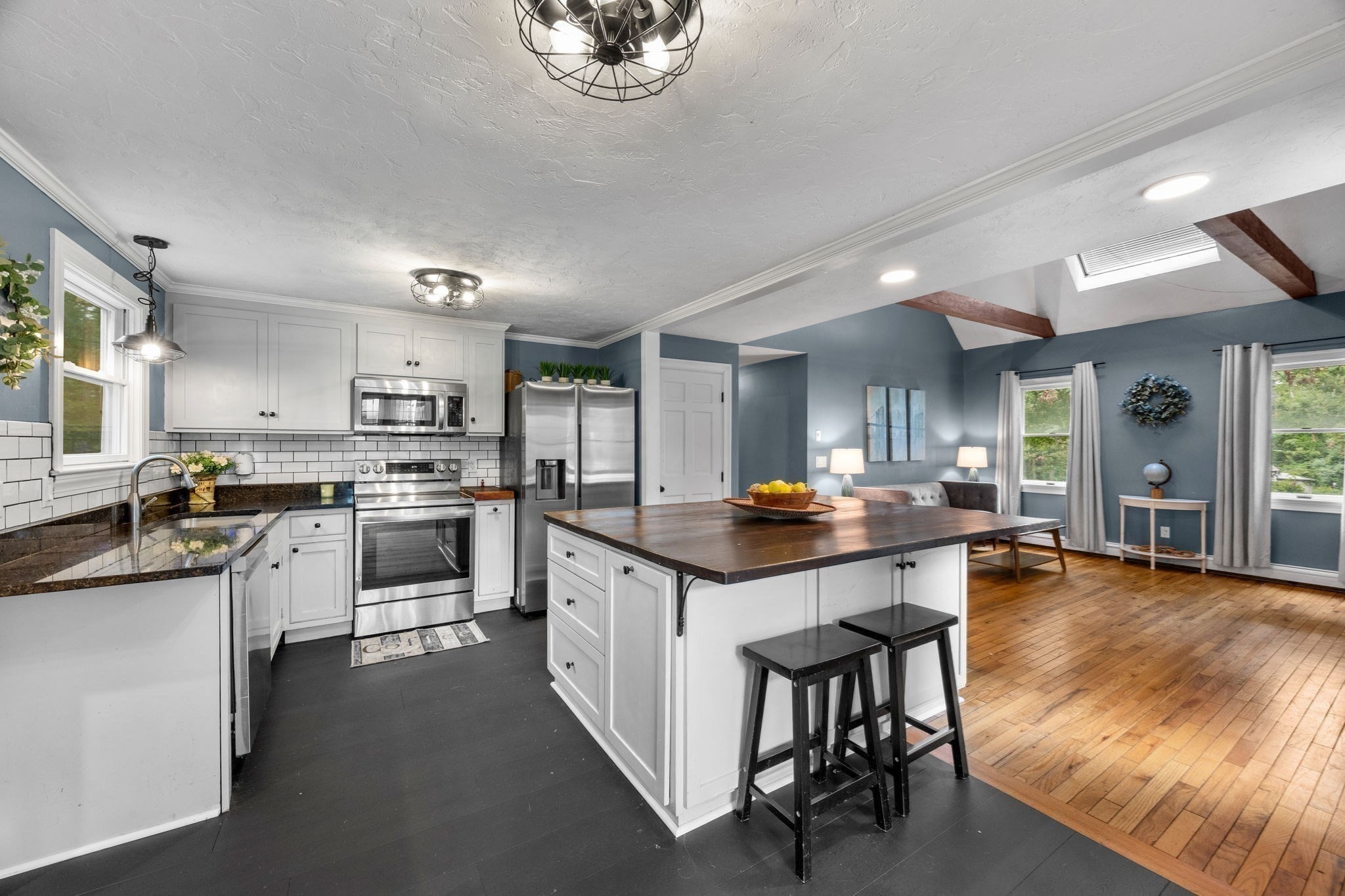 main property photo 8