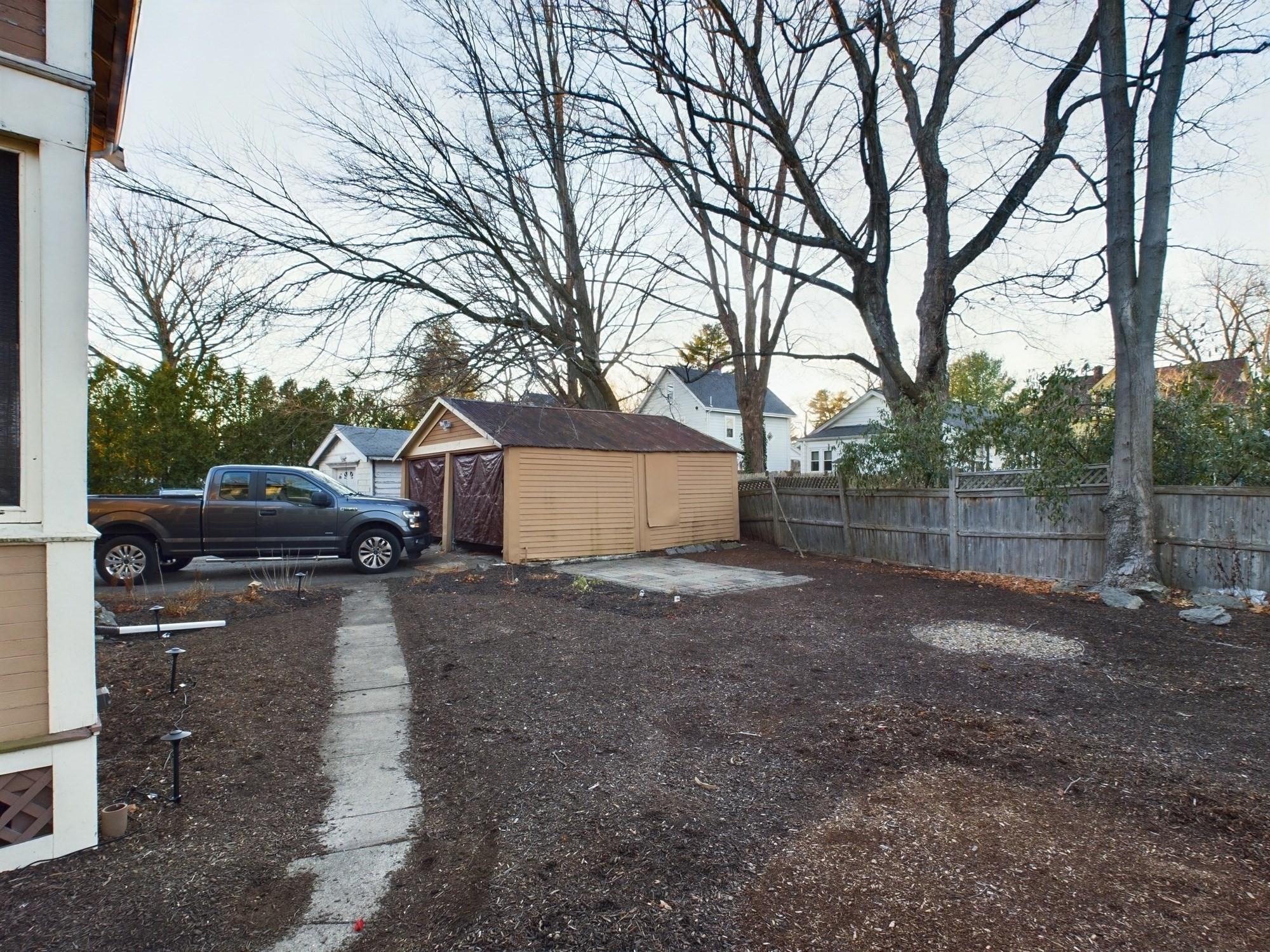 main property photo 16