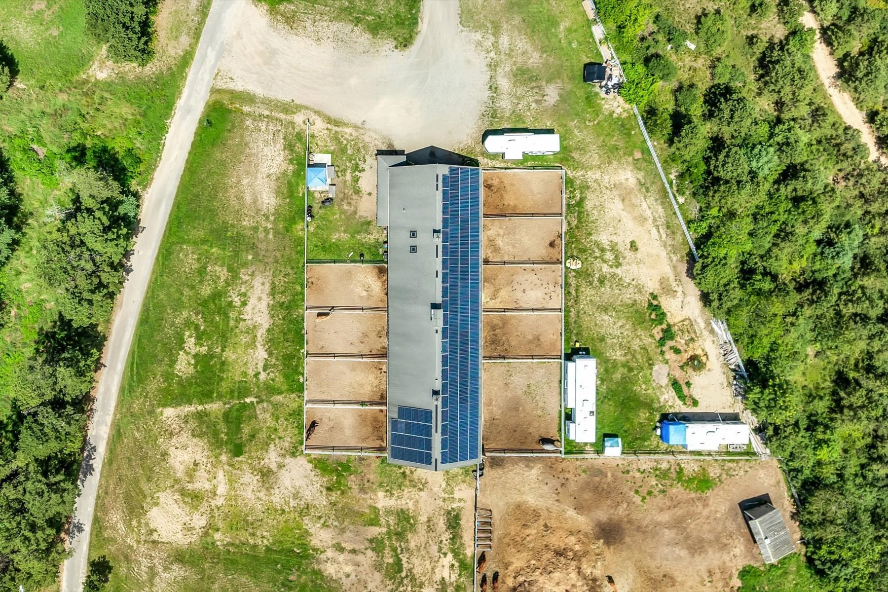 main property photo 11