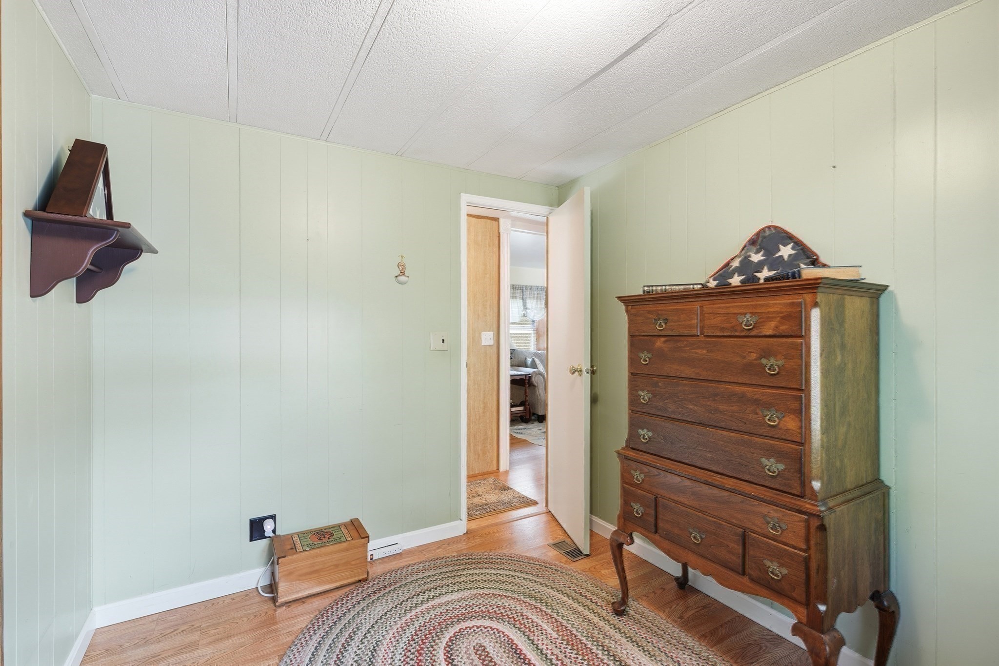 main property photo 18