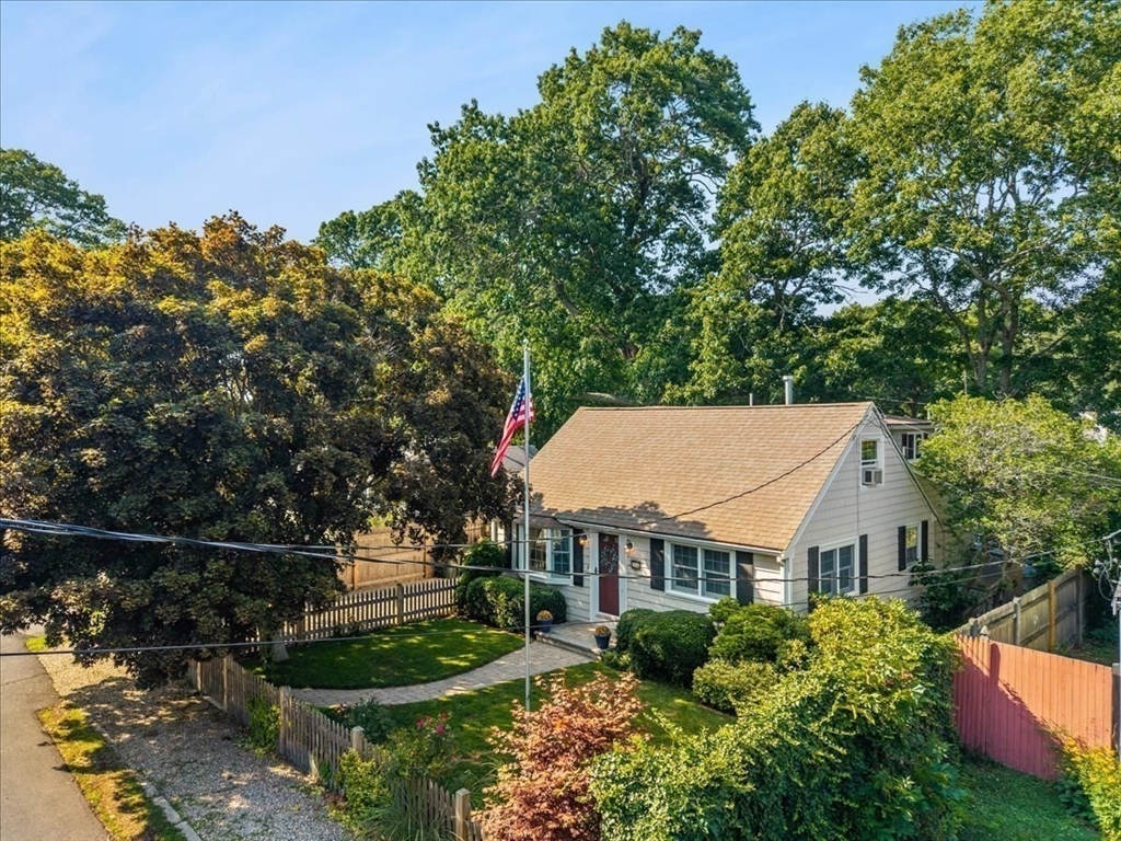 main property photo 40