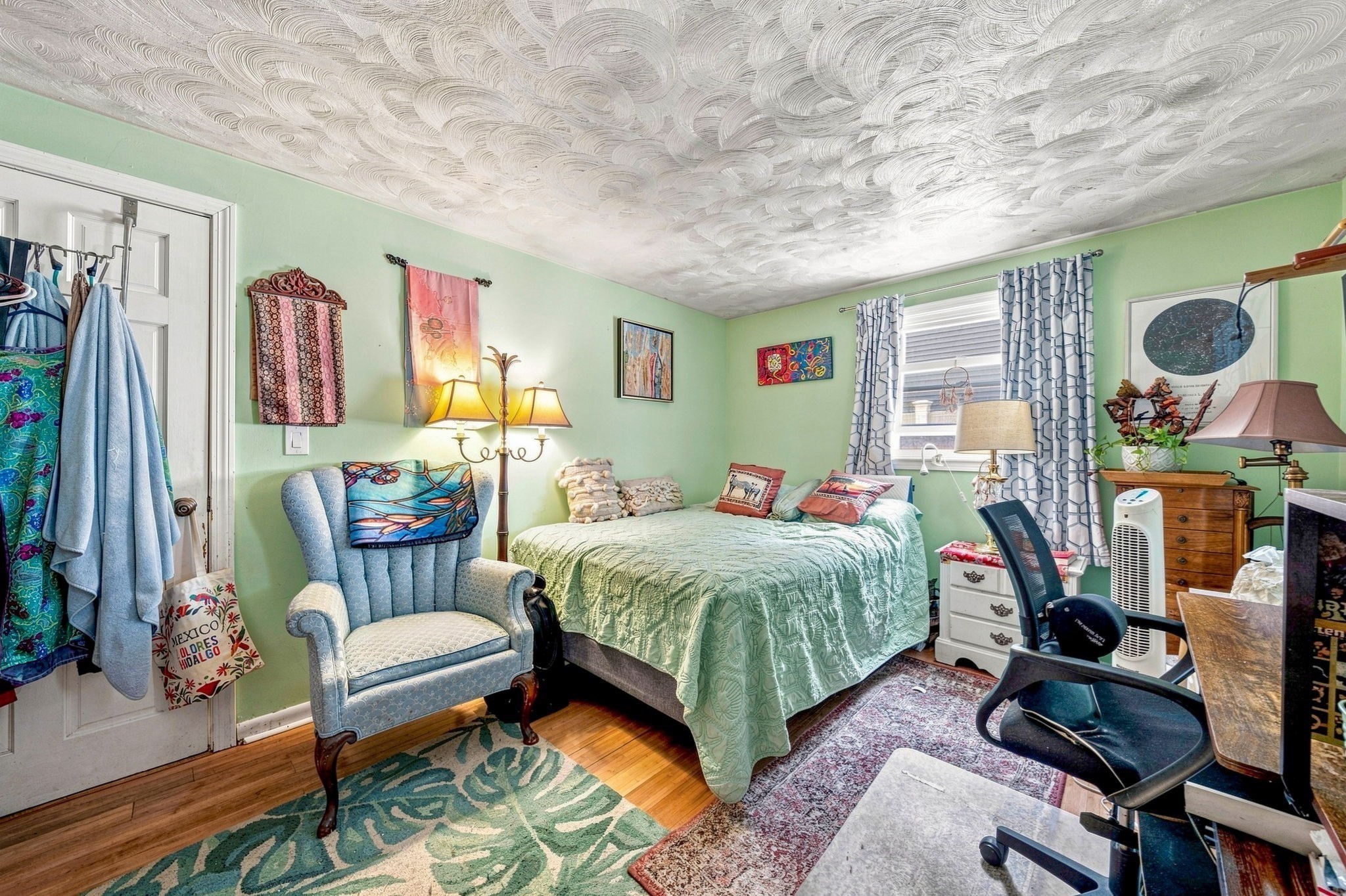 main property photo 18