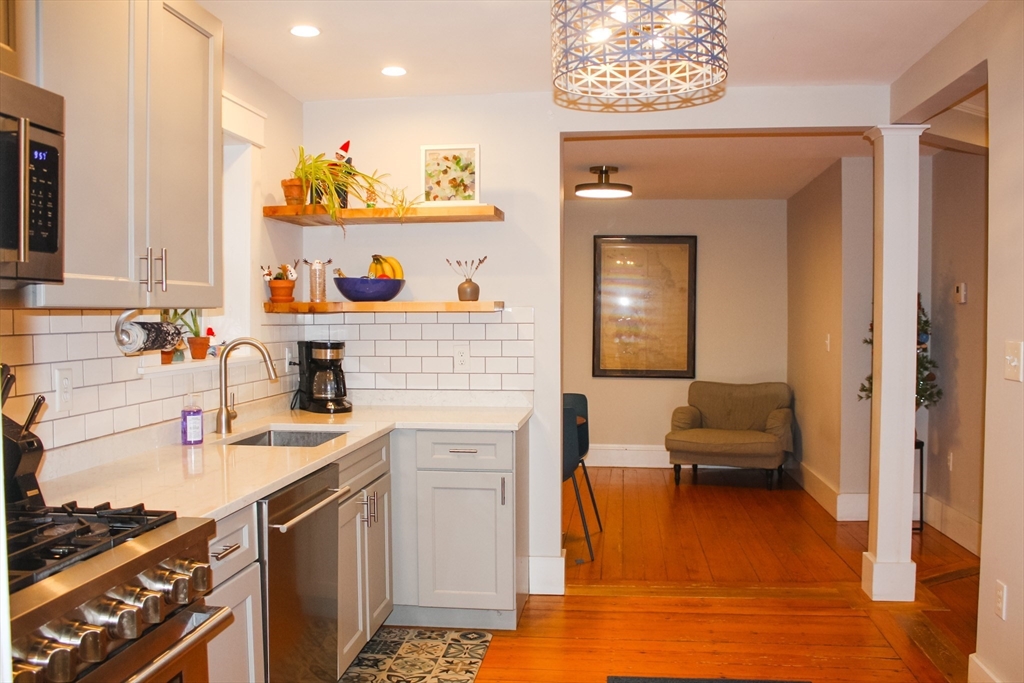 property viewer photo 1