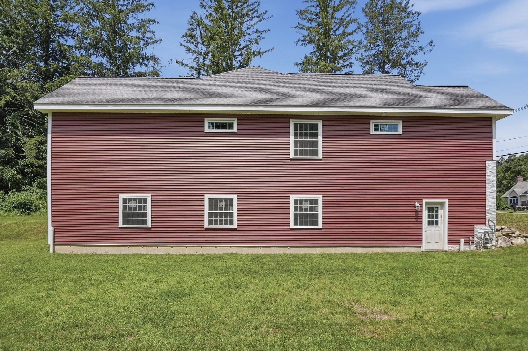 main property photo 39