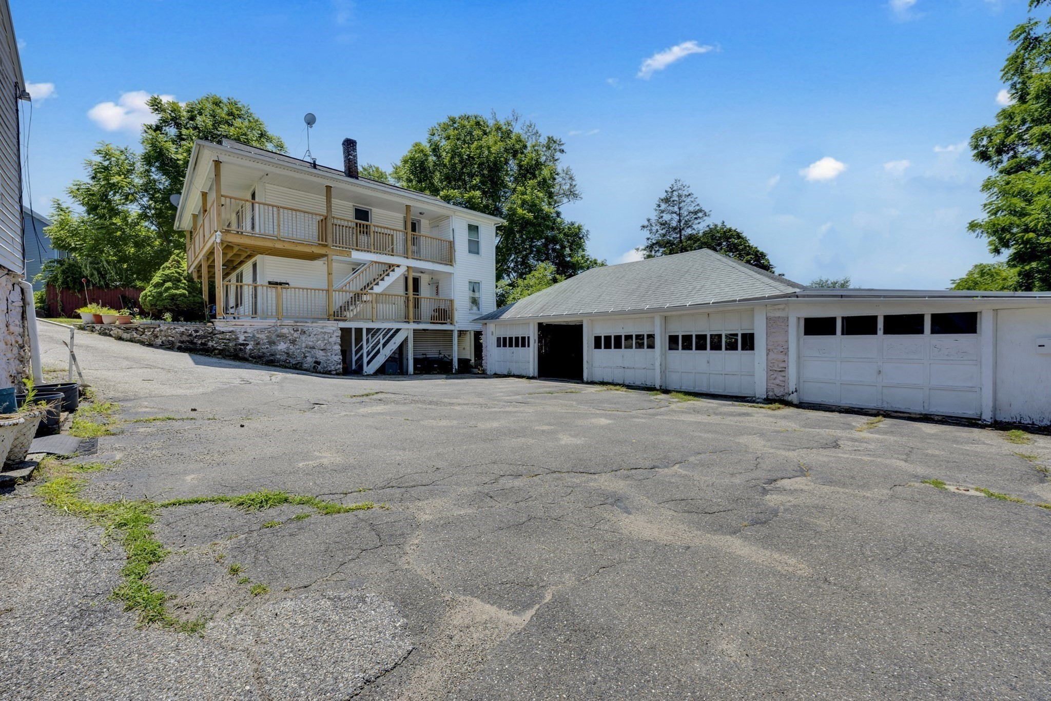 main property photo 22