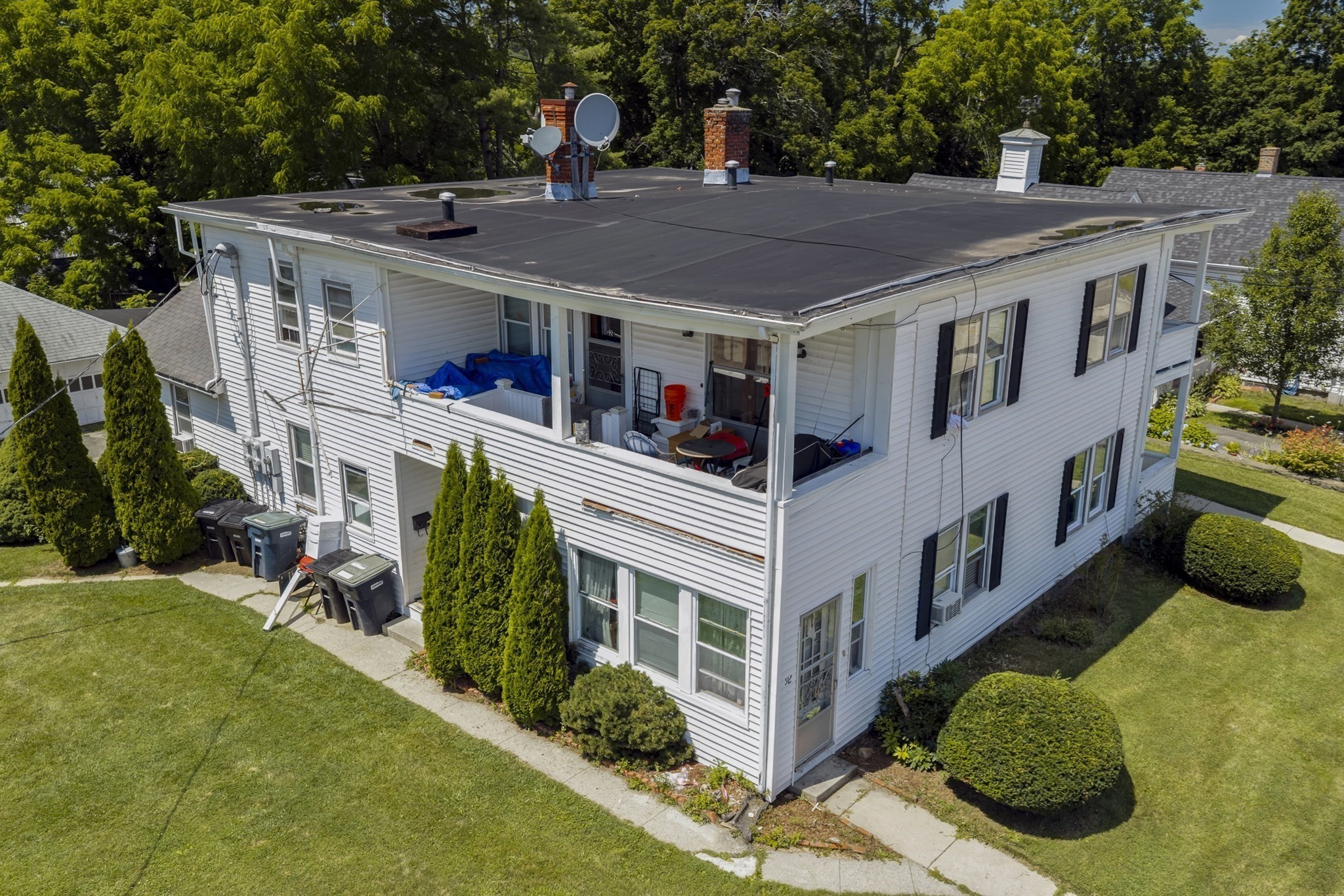 main property photo 28