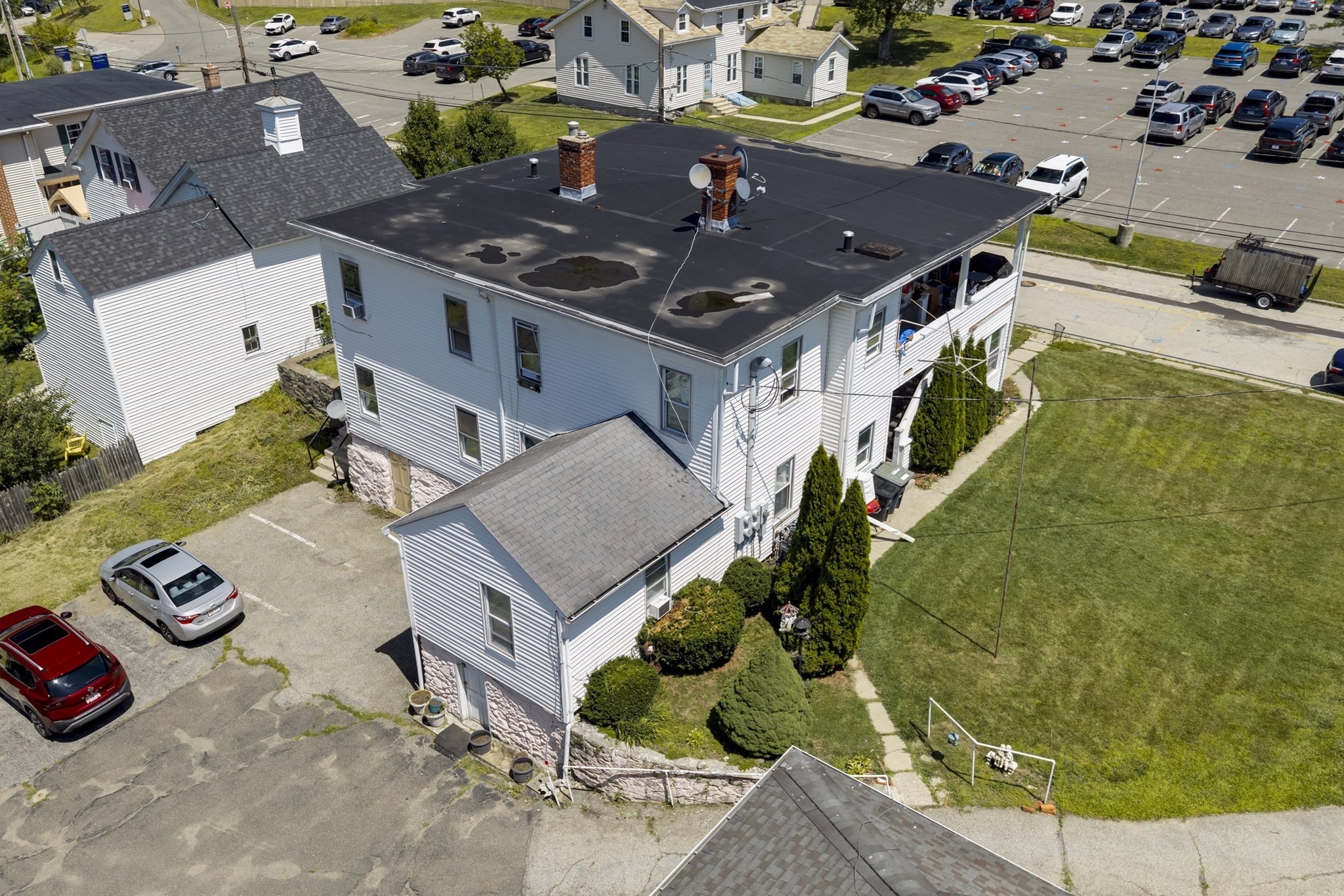 main property photo 34