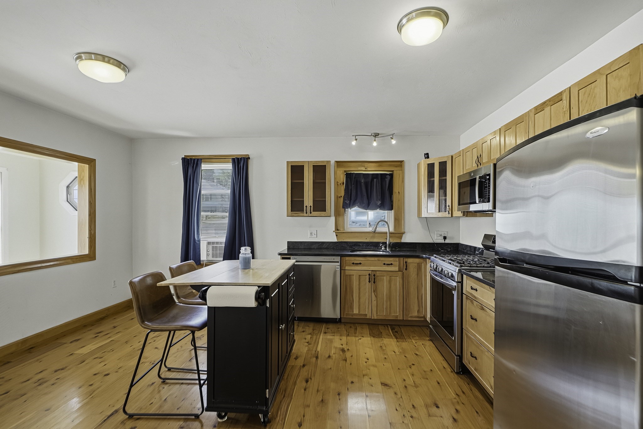 main property photo 16