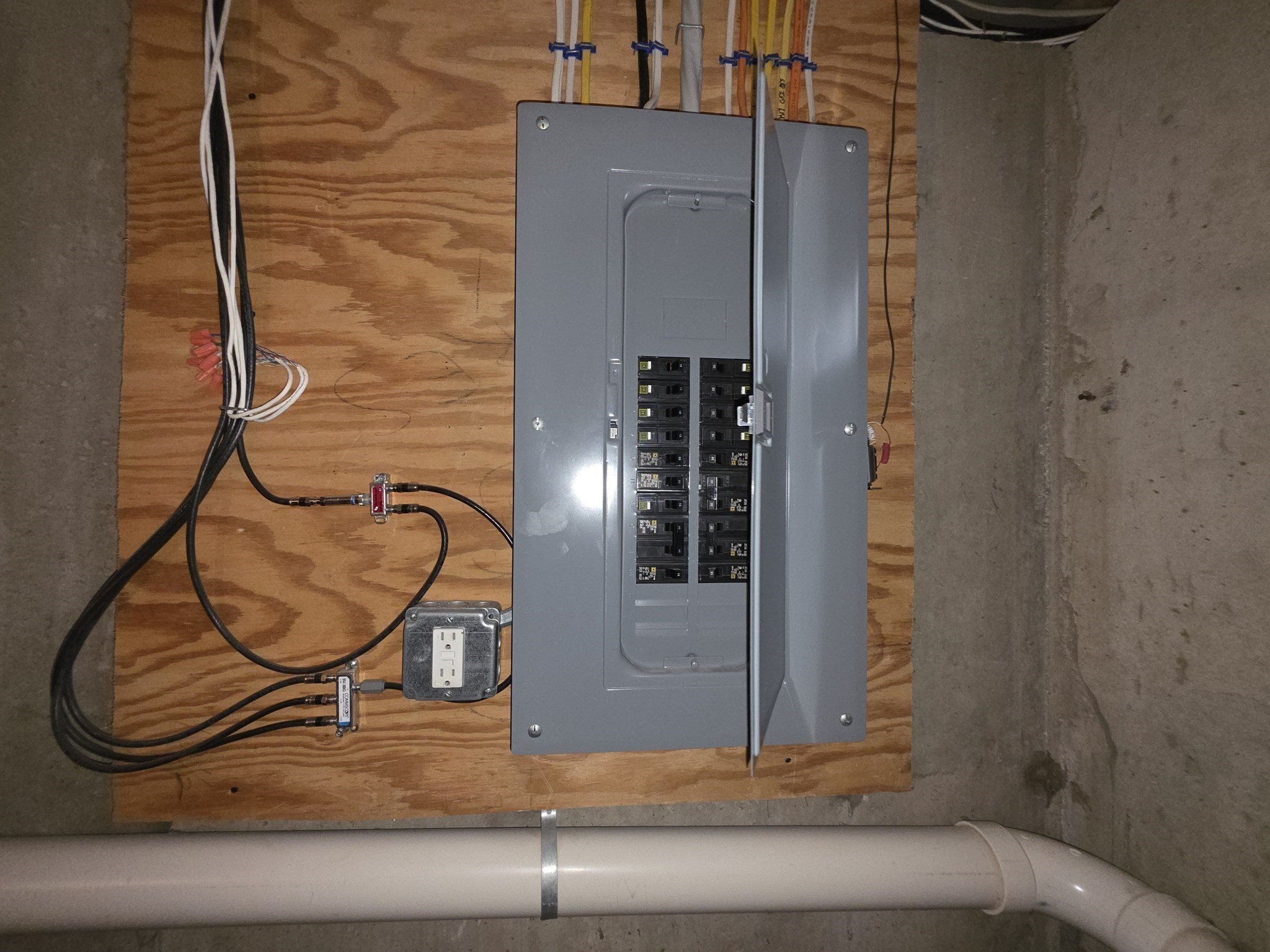 main property photo 25