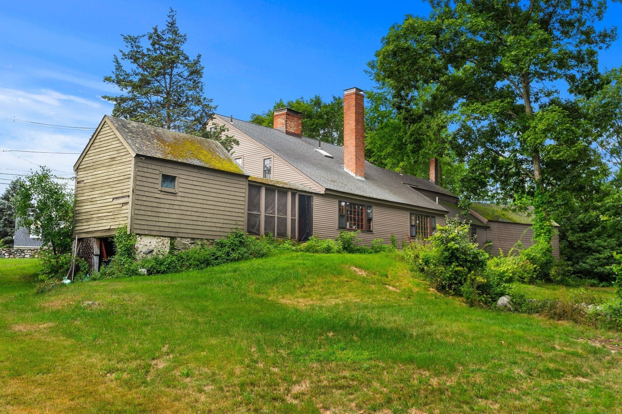 main property photo 18