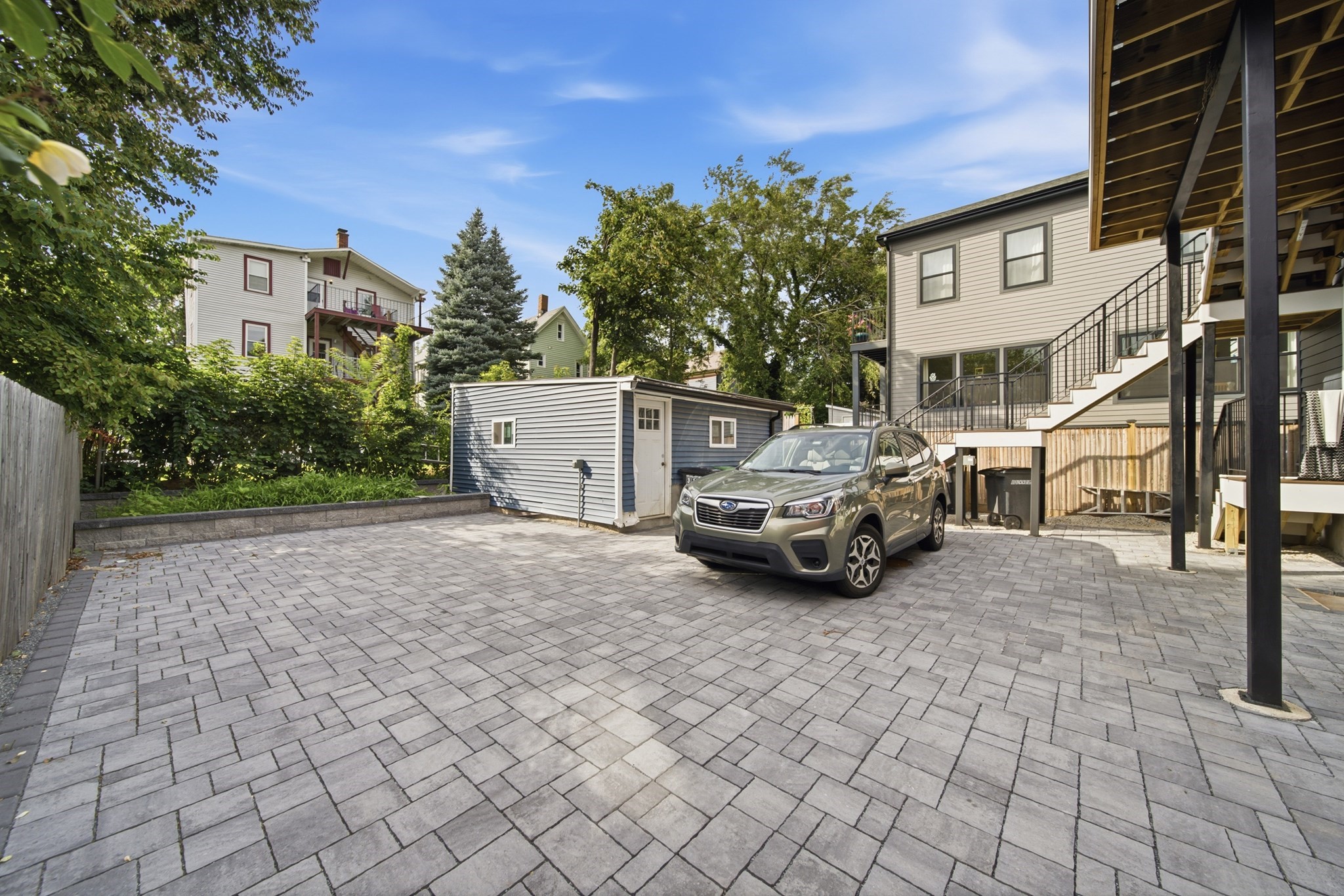 main property photo 34