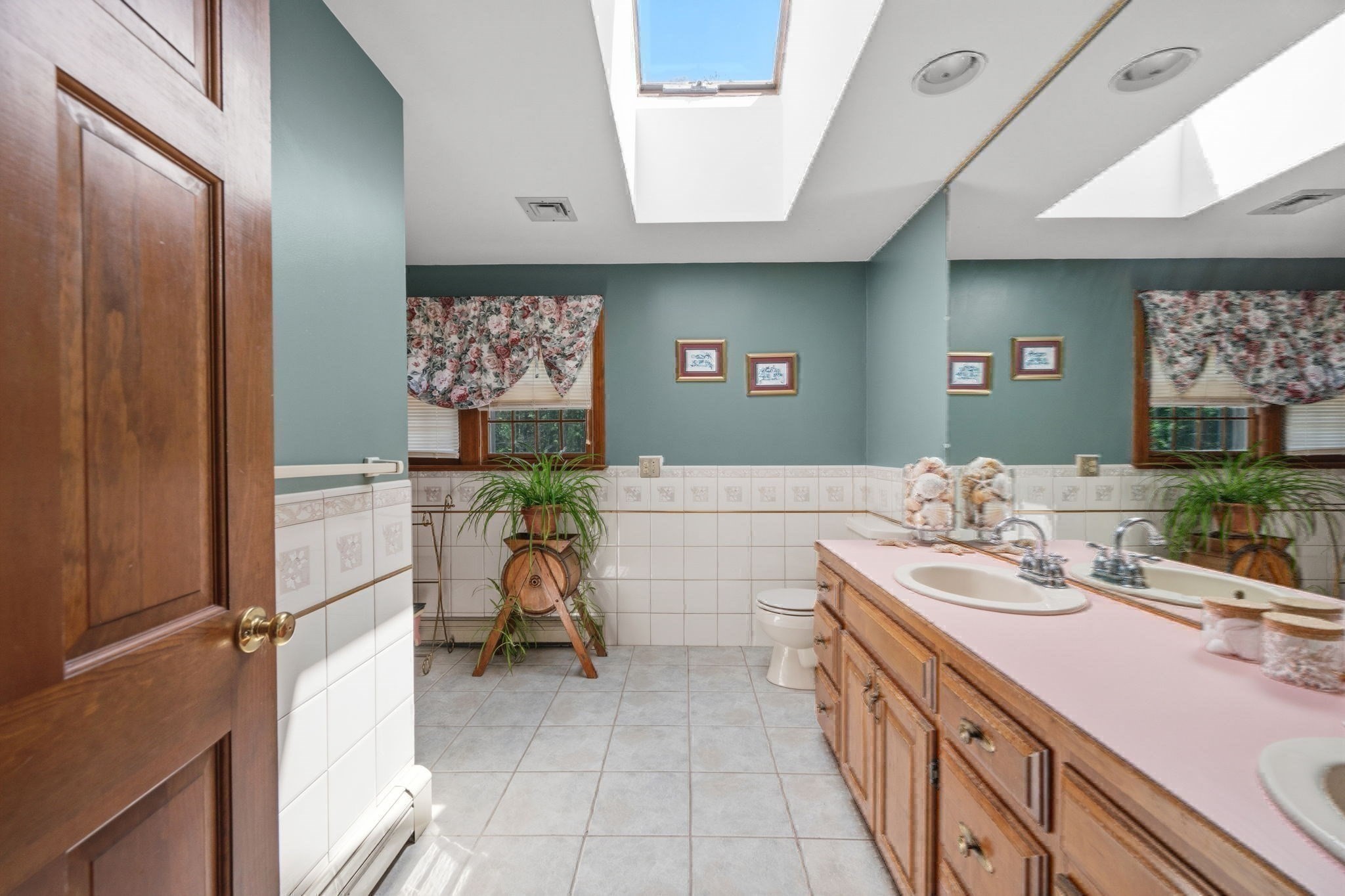 main property photo 28