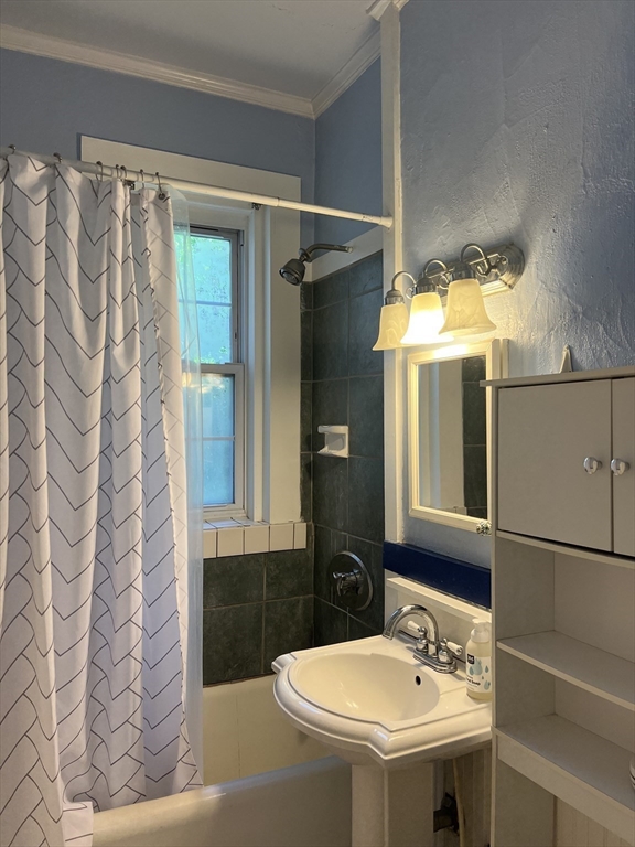 property viewer photo 7