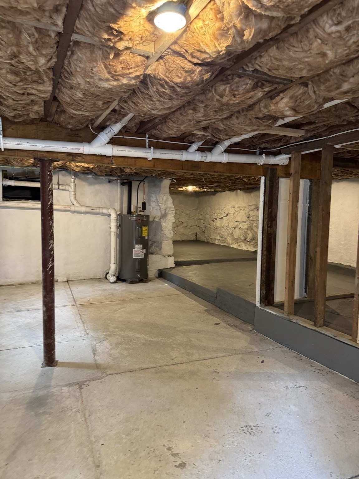 main property photo 34