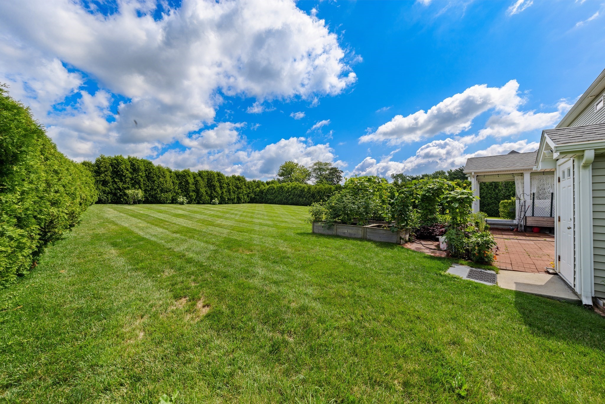 main property photo 38