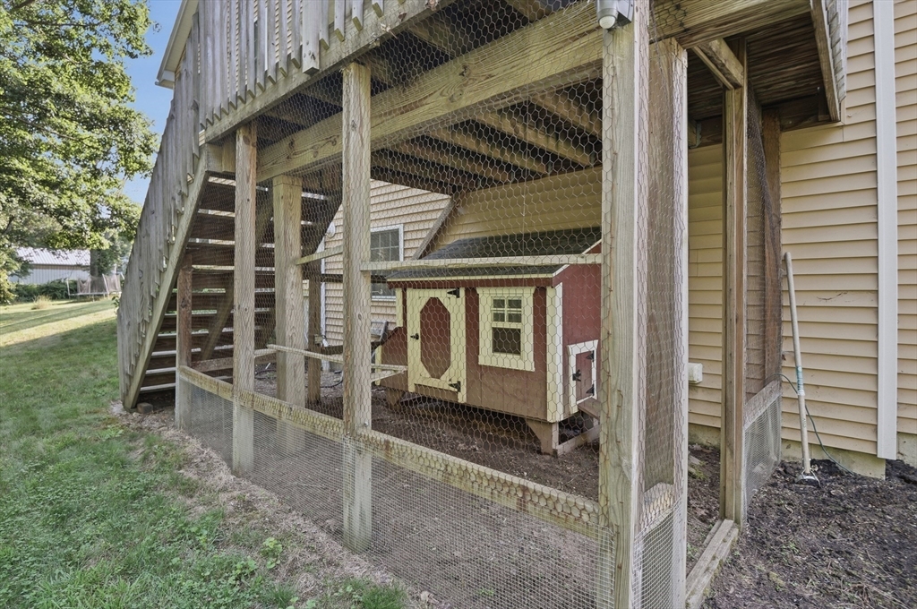 main property photo 32