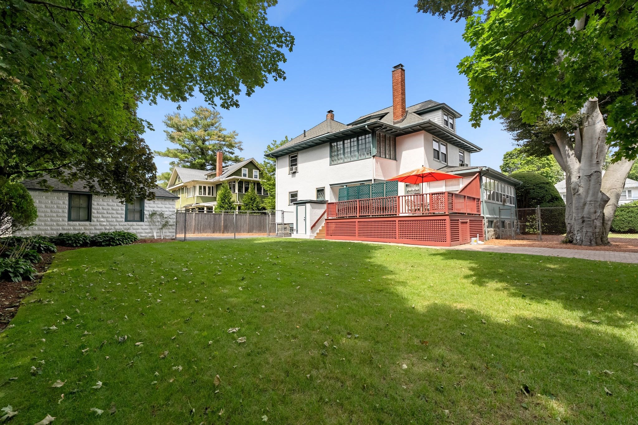 main property photo 32