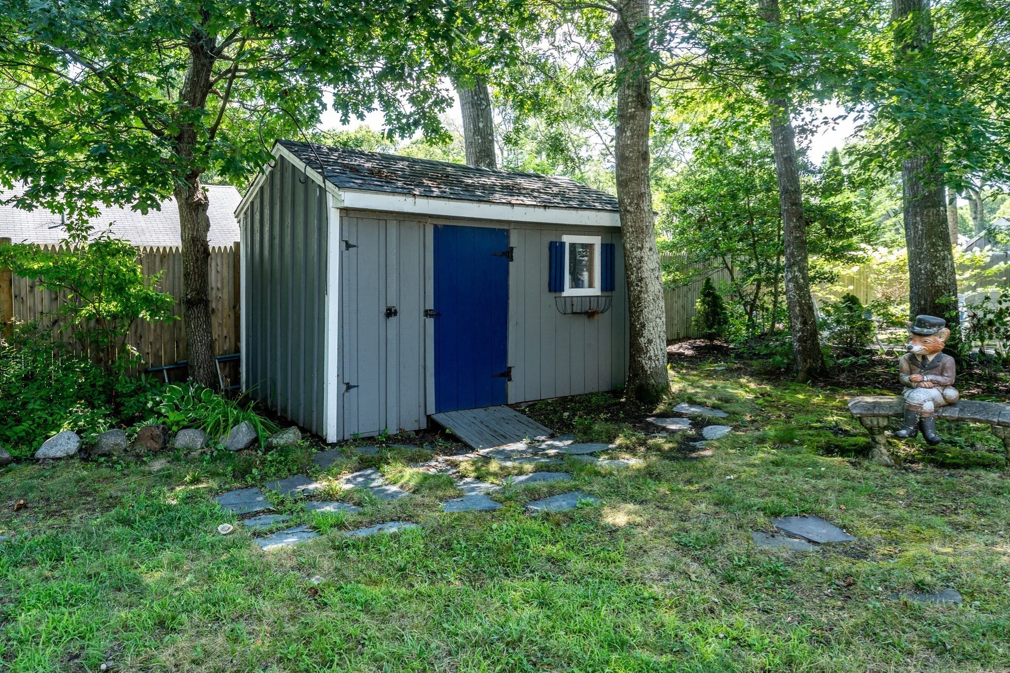 main property photo 30