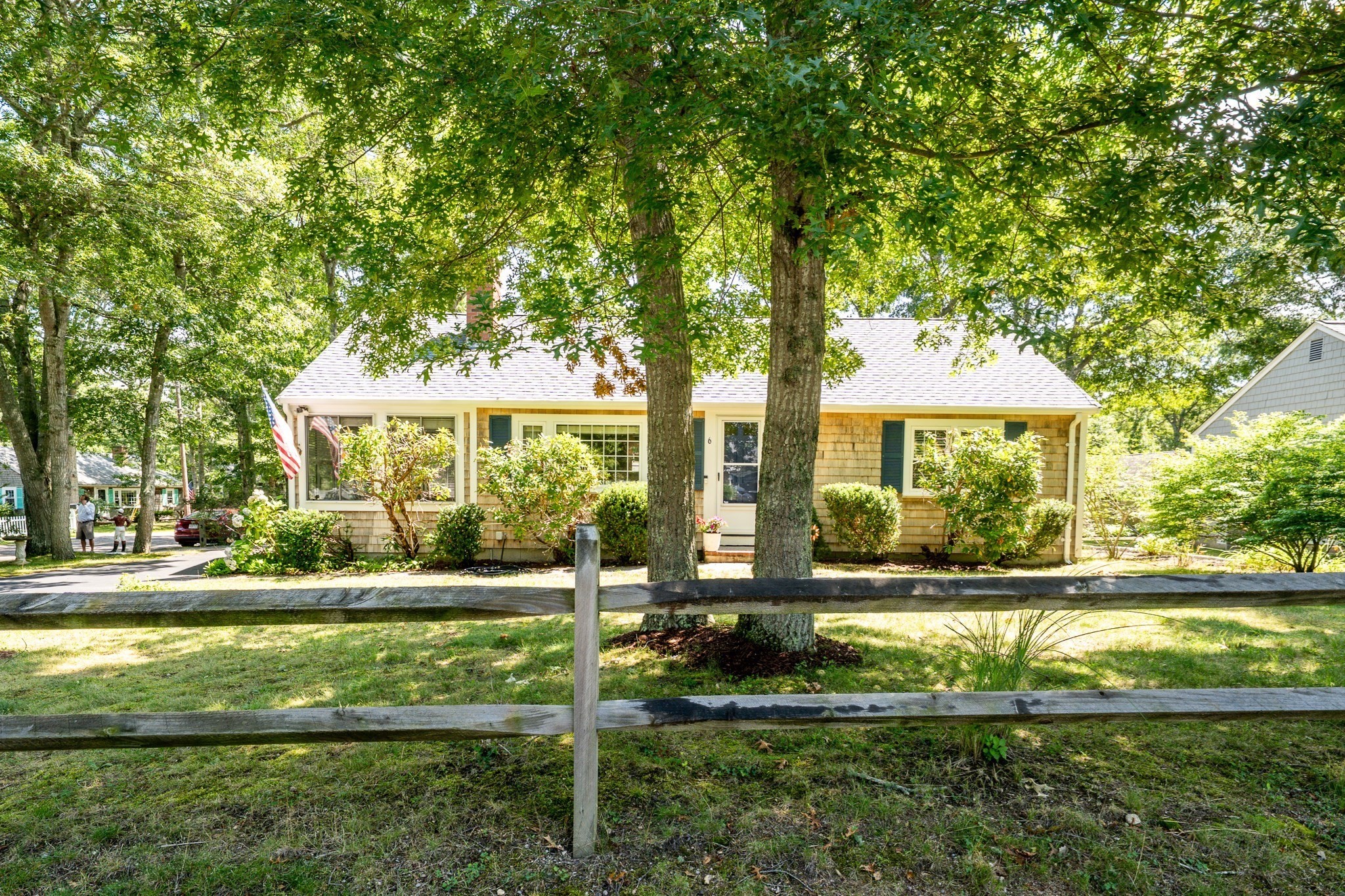 main property photo 34