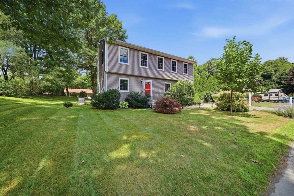 main property photo 9