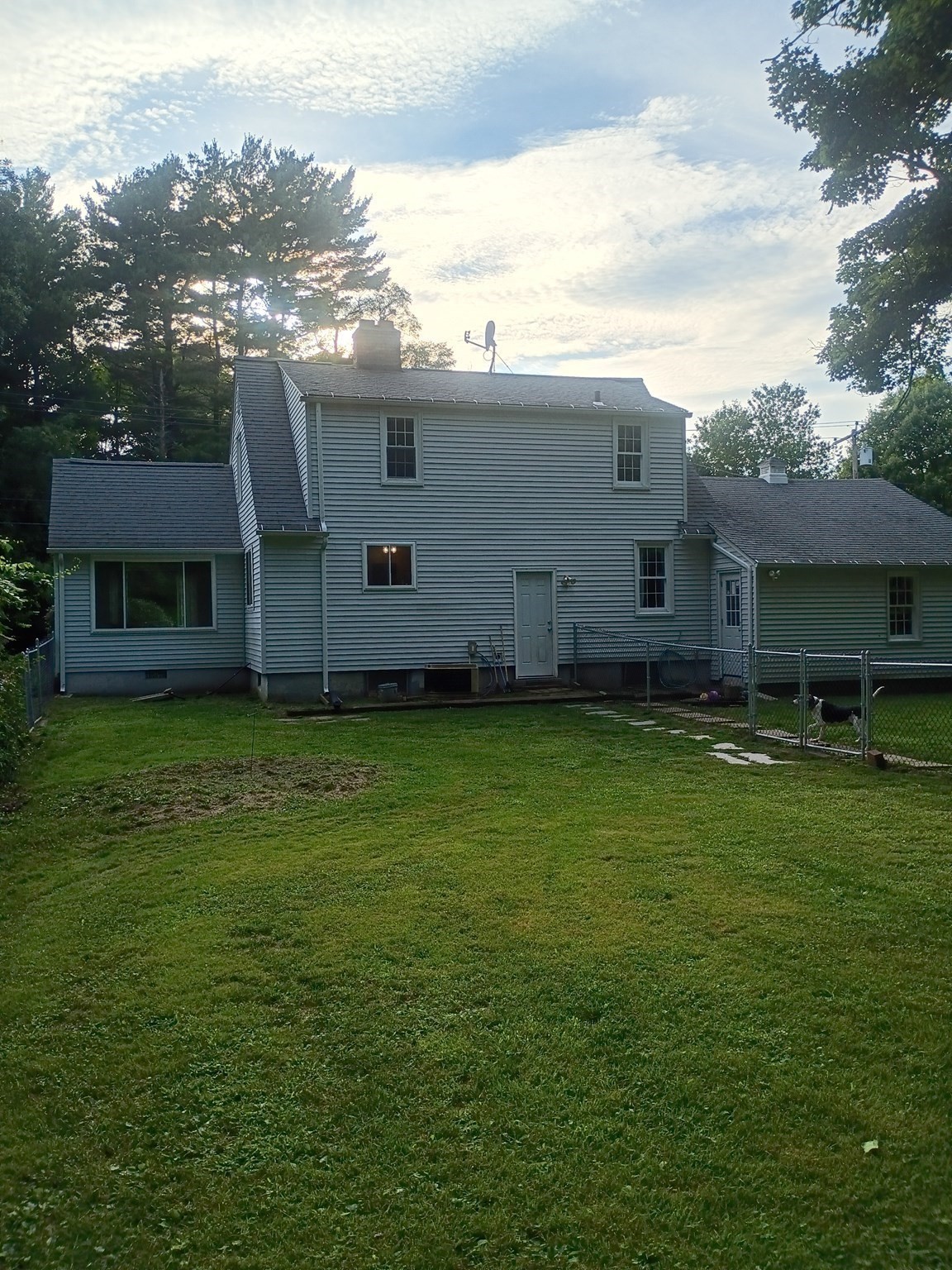 main property photo 13