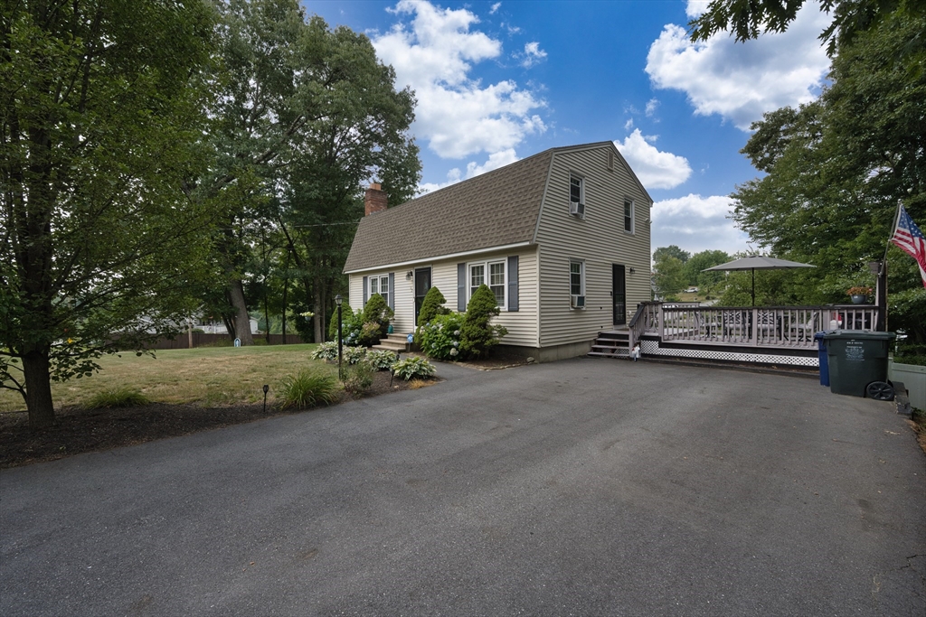 main property photo 25