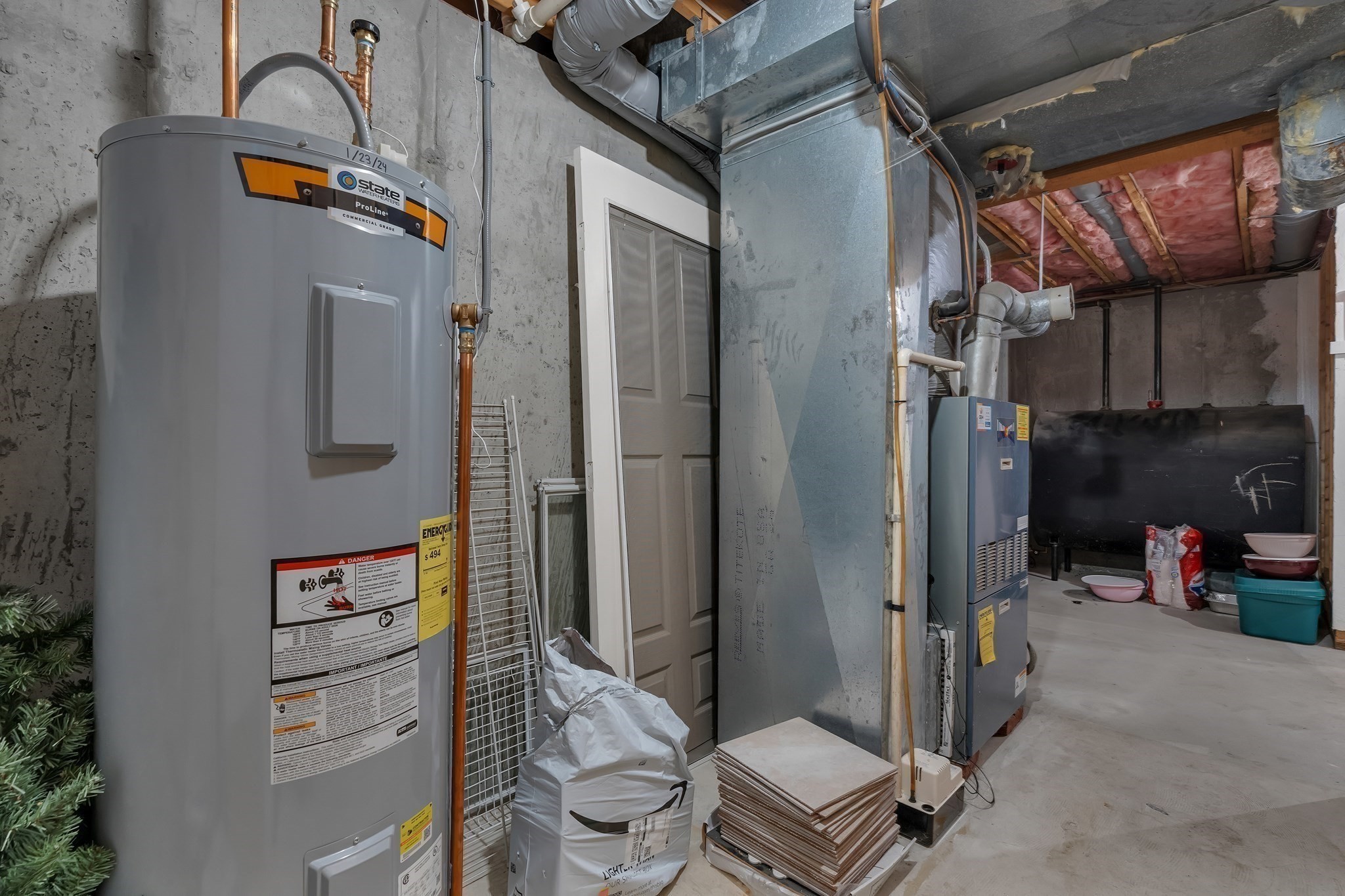 main property photo 32