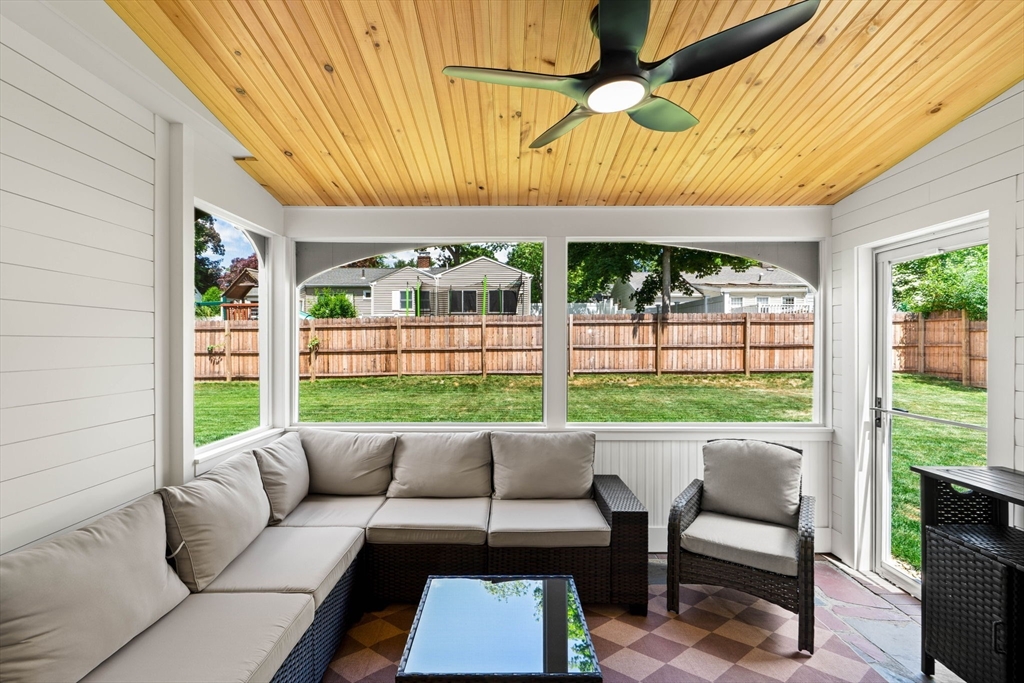 property viewer photo 7