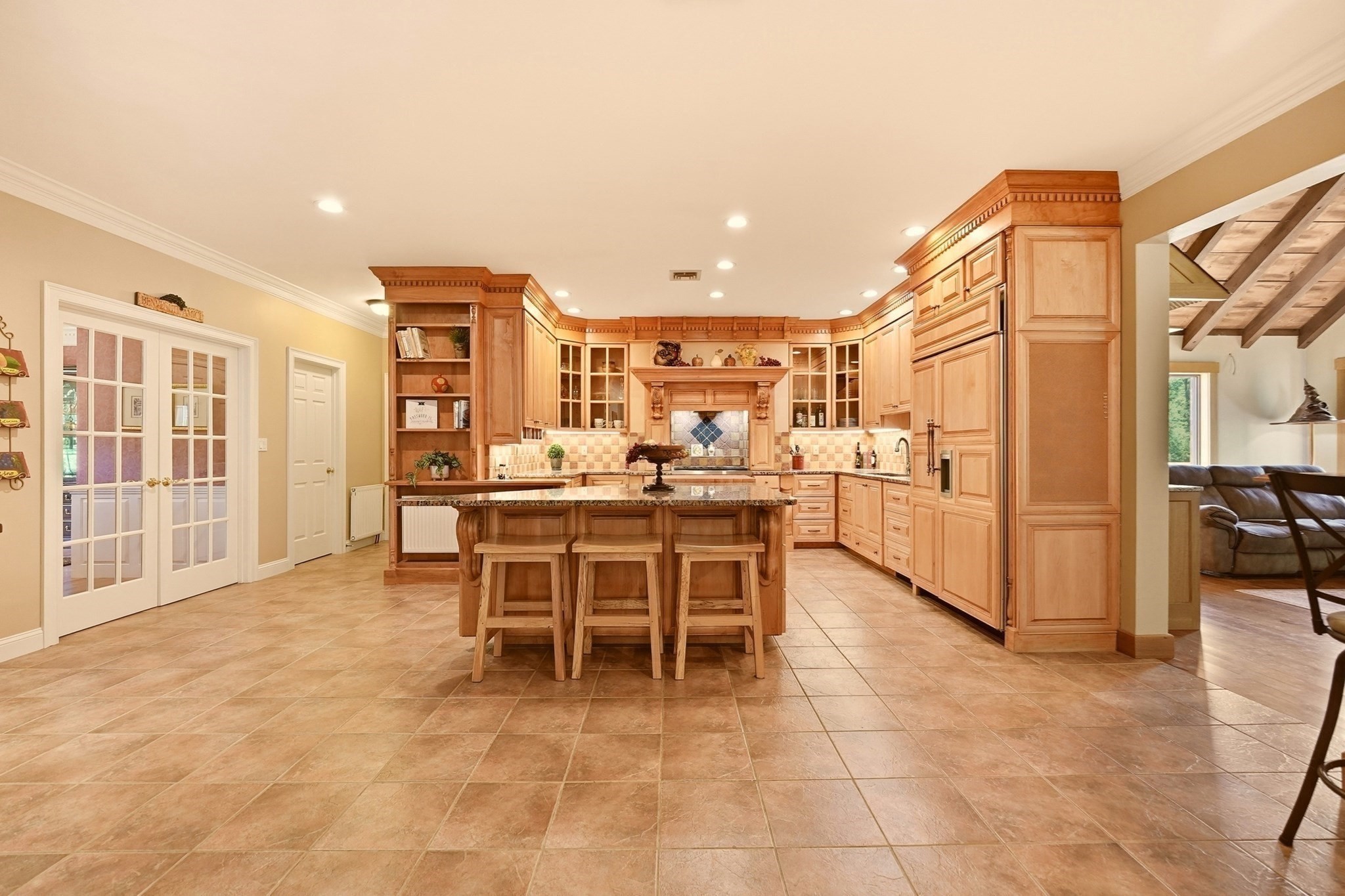 main property photo 11