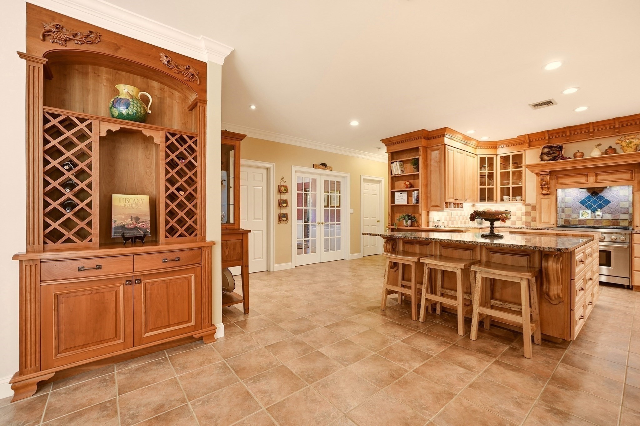 main property photo 12