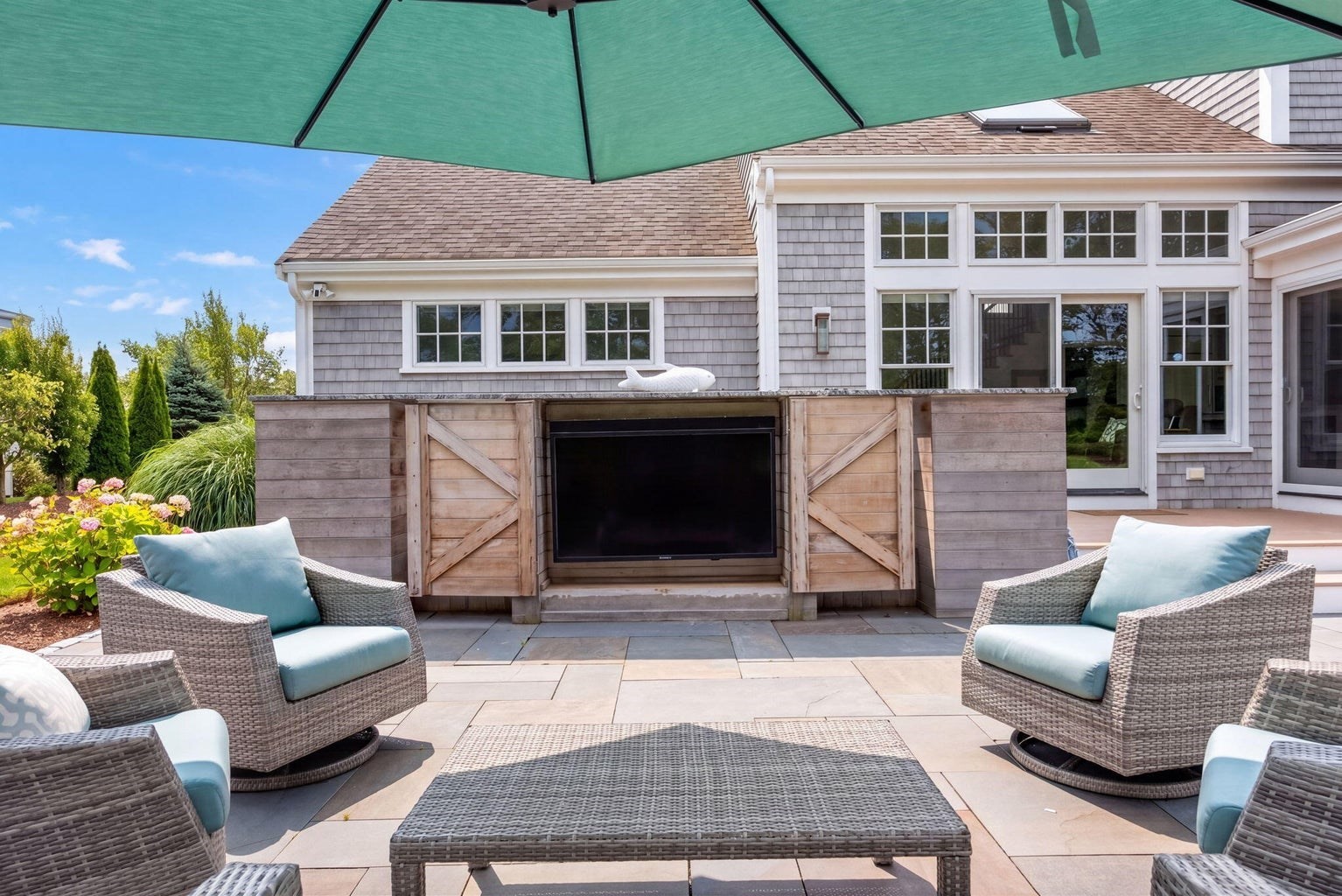main property photo 39