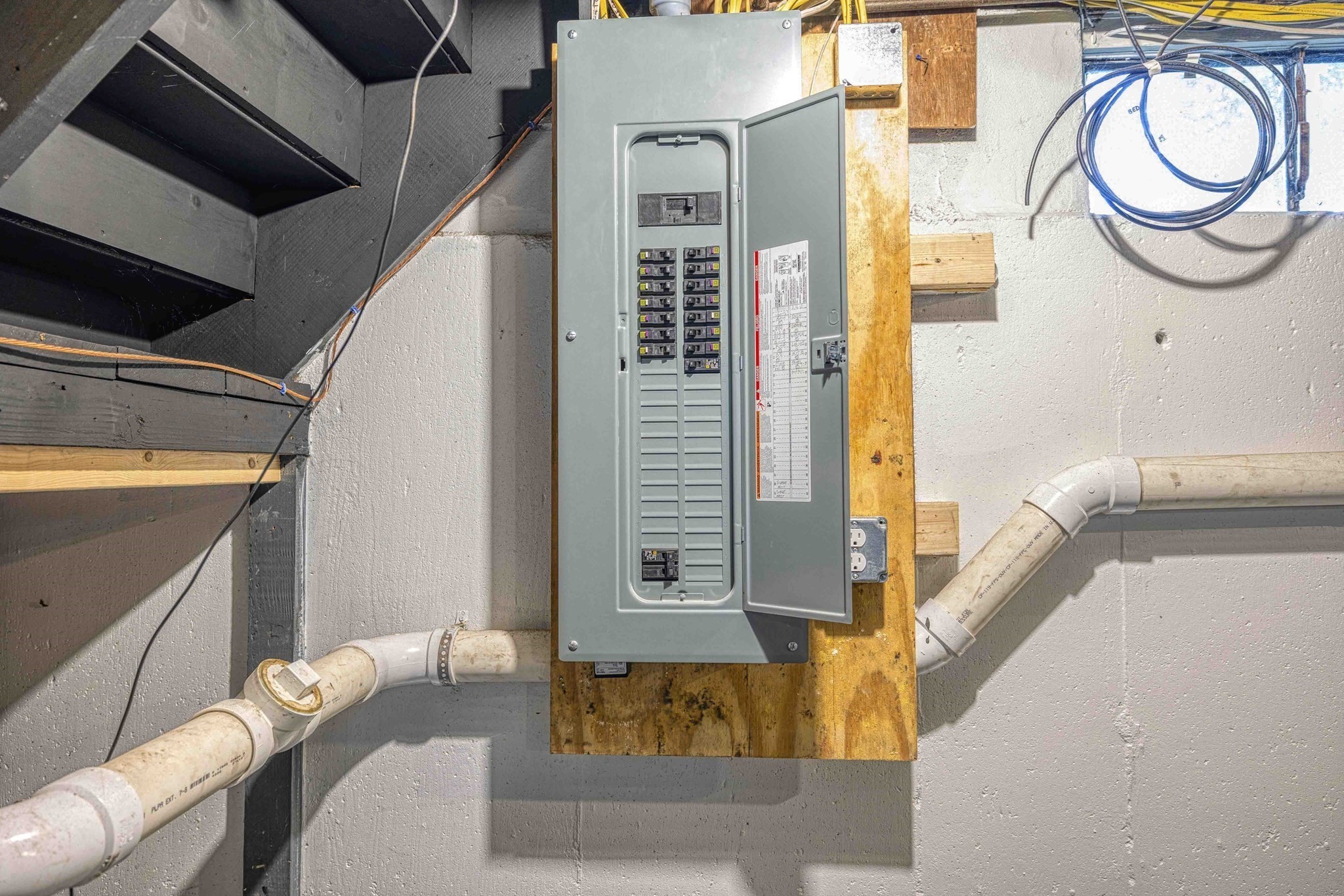 main property photo 17