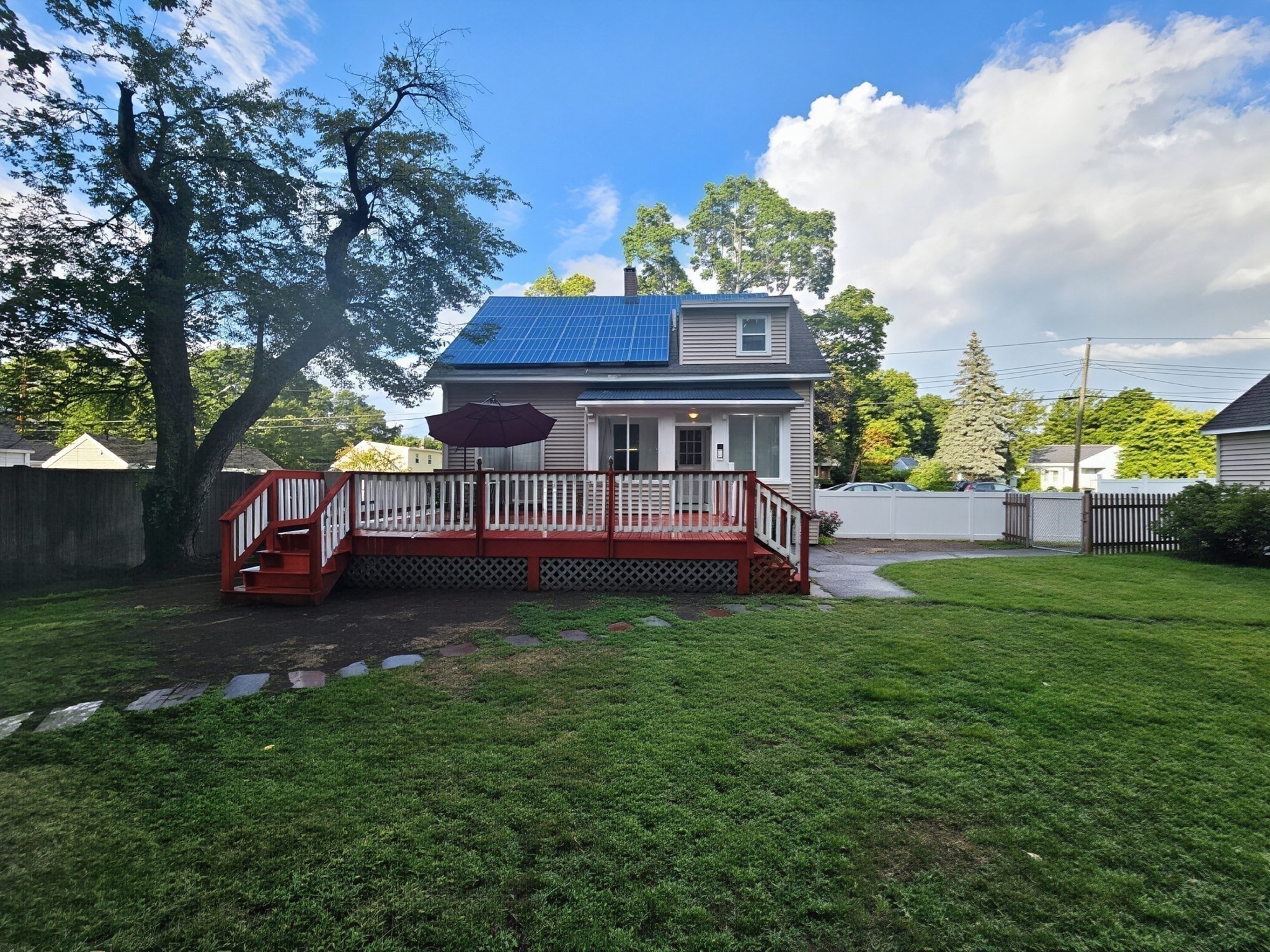 main property photo 17