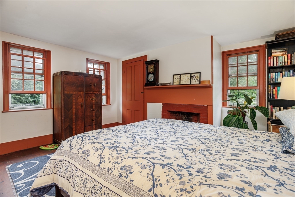 main property photo 18