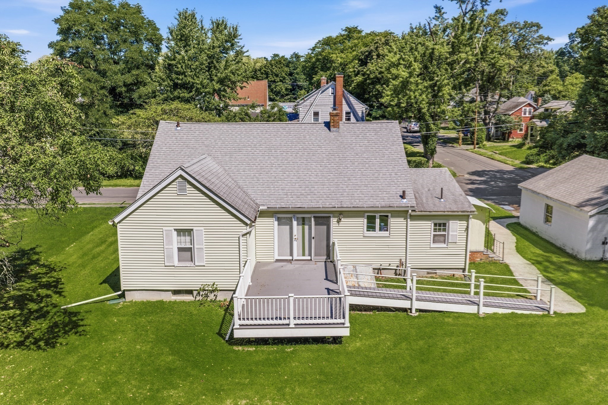 main property photo 26
