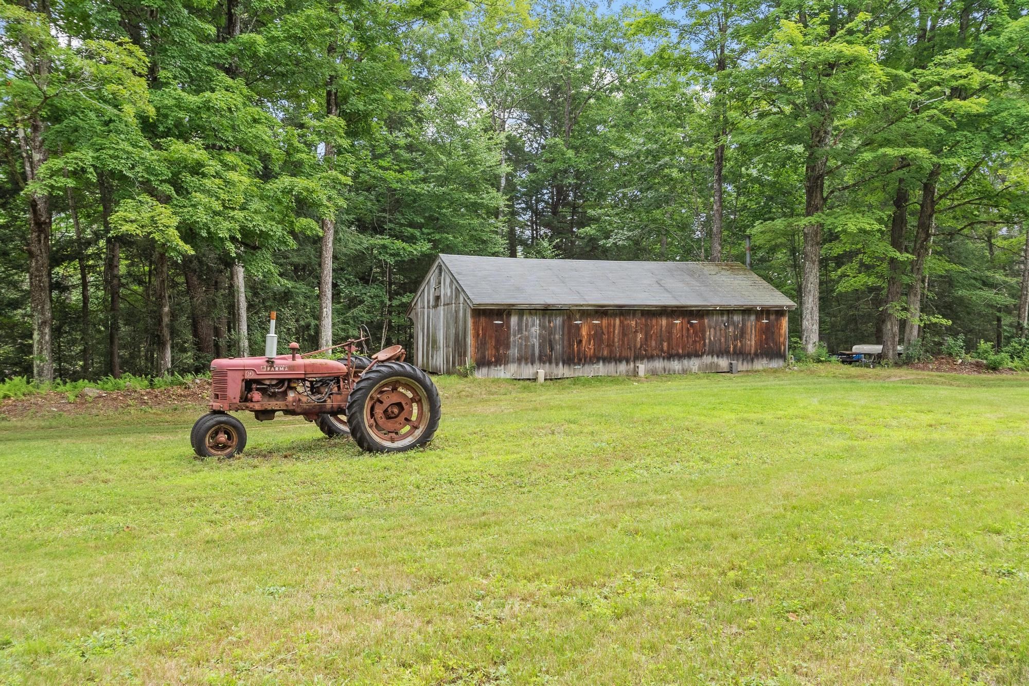 main property photo 38