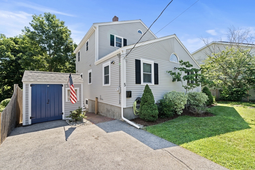 main property photo 39