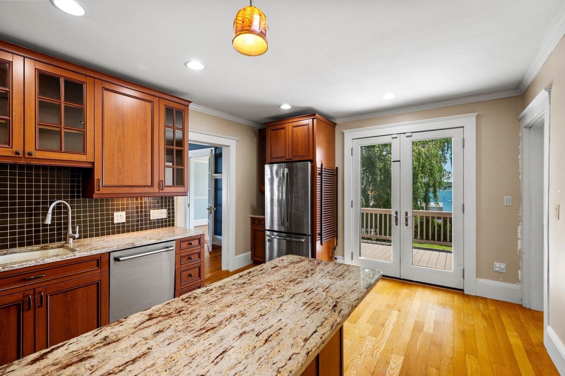 main property photo 13