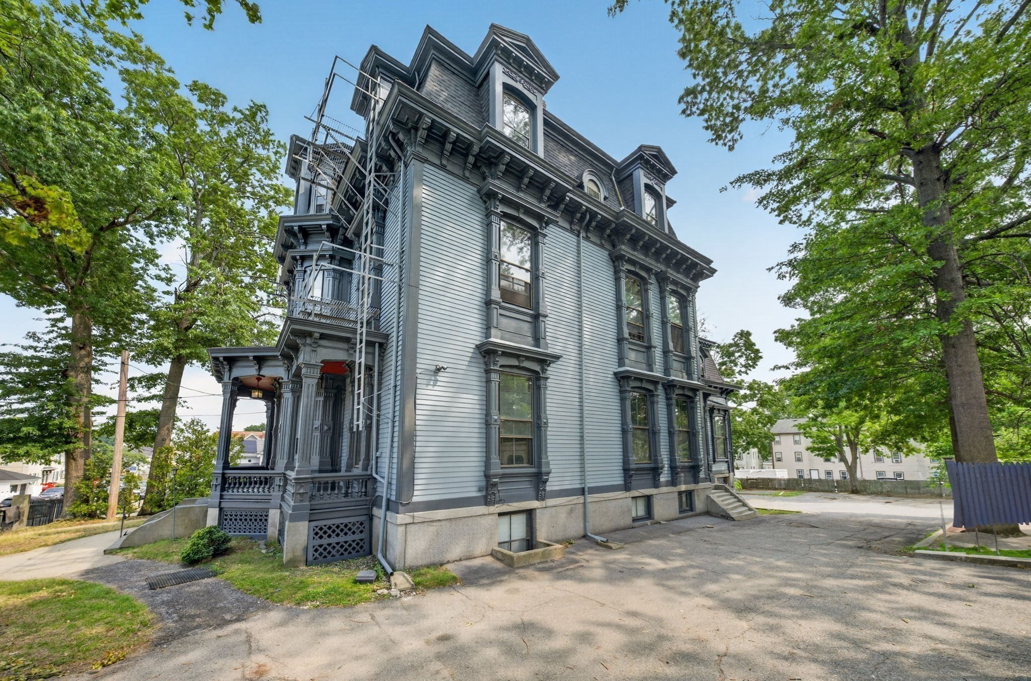 main property photo 18