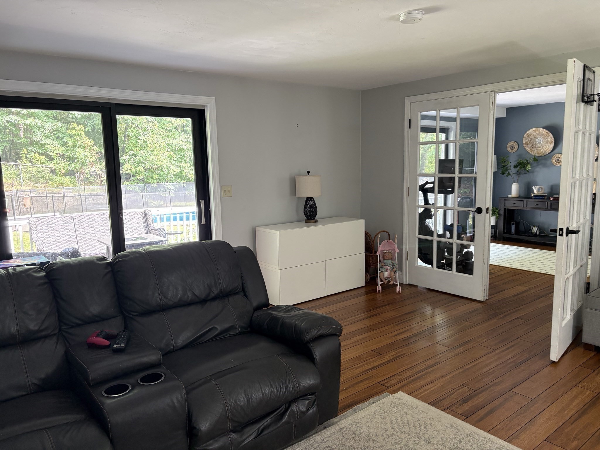 main property photo 23